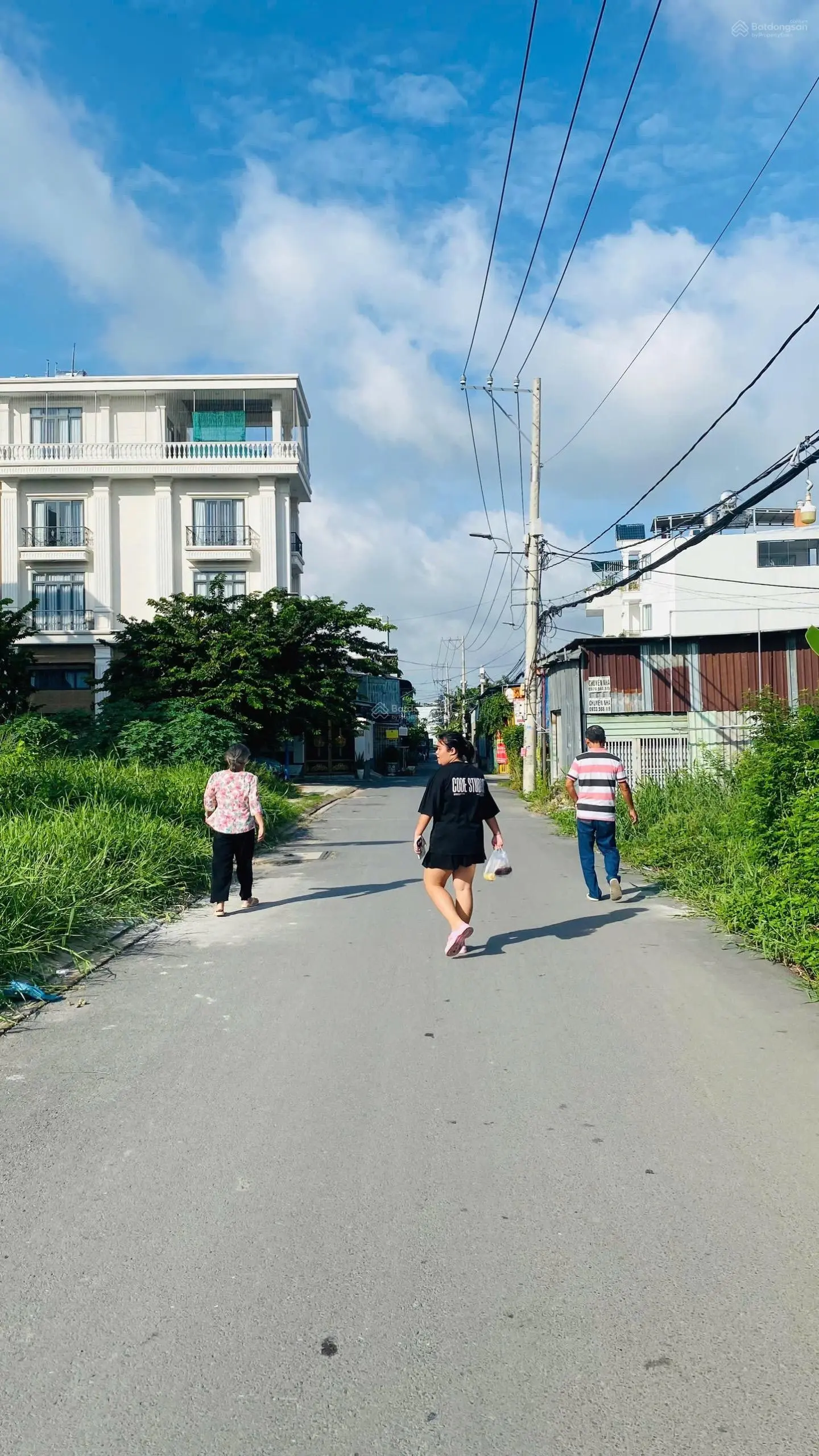 Chủ nhà chuyển chỗ ở cần bán căn biệt thự góc 2 MT Vườn Lài P. An Phú Đông, giáp Gò Vấp