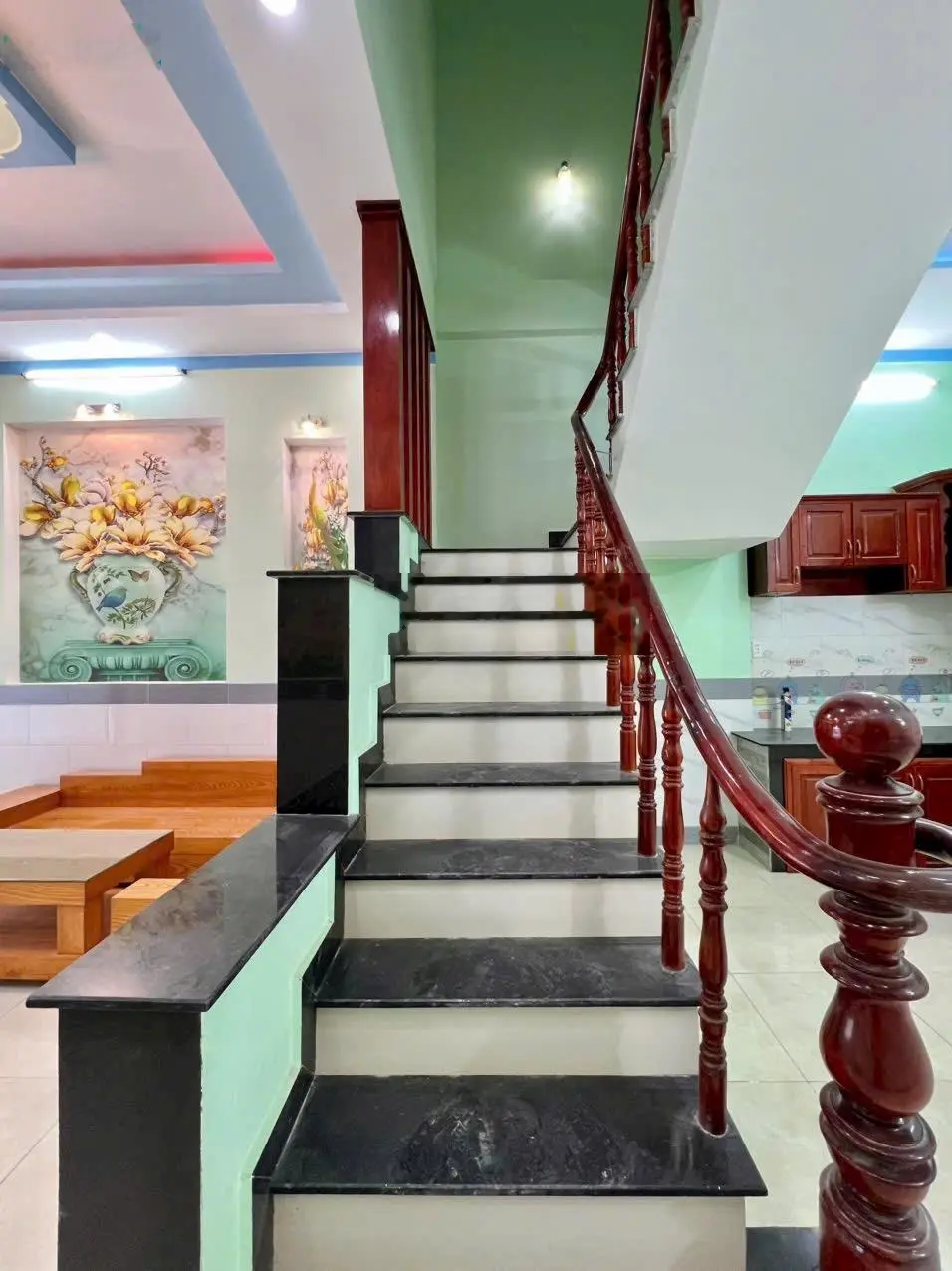 Bán nhà sau Công Viên Quận 9 DT75m2 sổ sẵn đang cho thuê 7tr5/tháng dân cư hiện hữu mặt đường nhựa