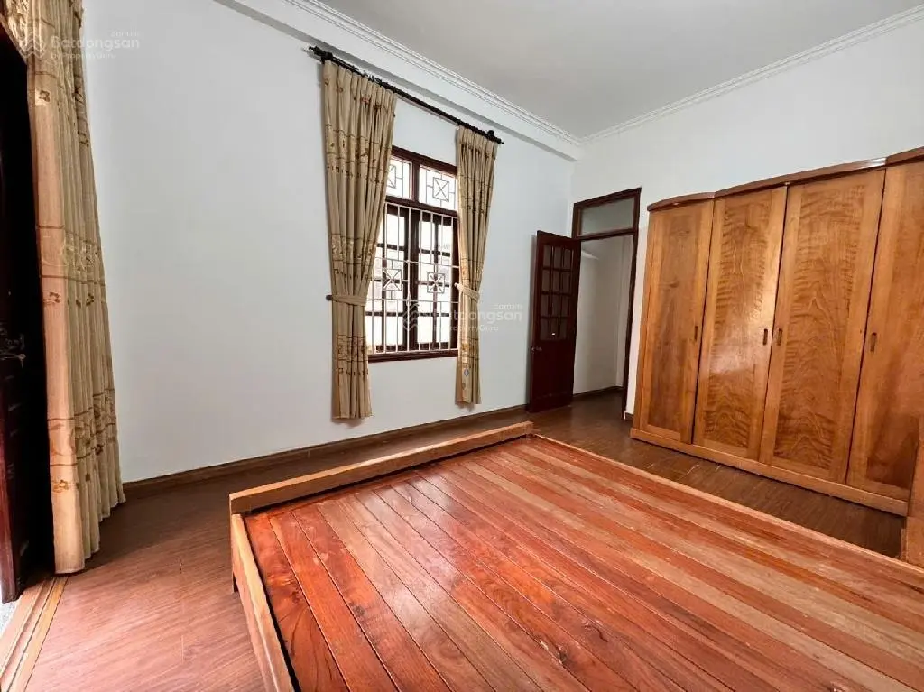 Bán gấp nhà Giáp Nhất- Thanh Xuân, căn góc 3 thoáng, ôtô, kinh doanh dt 60m, 4tầng, mt 4m, 11.5 tỷ.