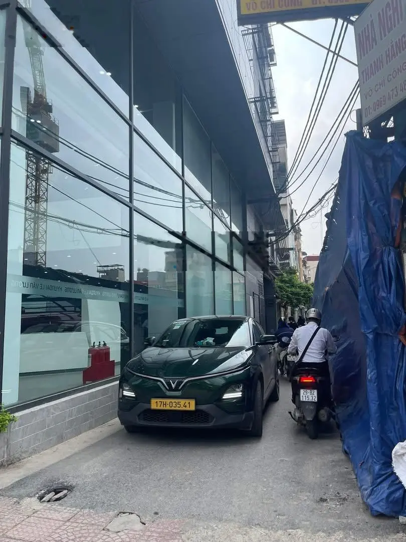 Chỉ 11,7 tỷ anh chị có ngay nhà Tây Hồ DT 38m2, ô tô đỗ cửa, thang máy, kinh doanh sầm uất