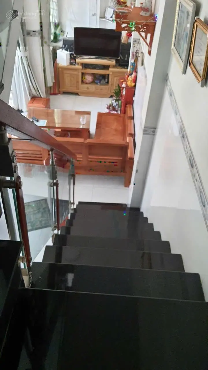 Bán nhà Long Trường Q9, diện tích 50m2, nhỉnh 4 tỷ có thương lượng