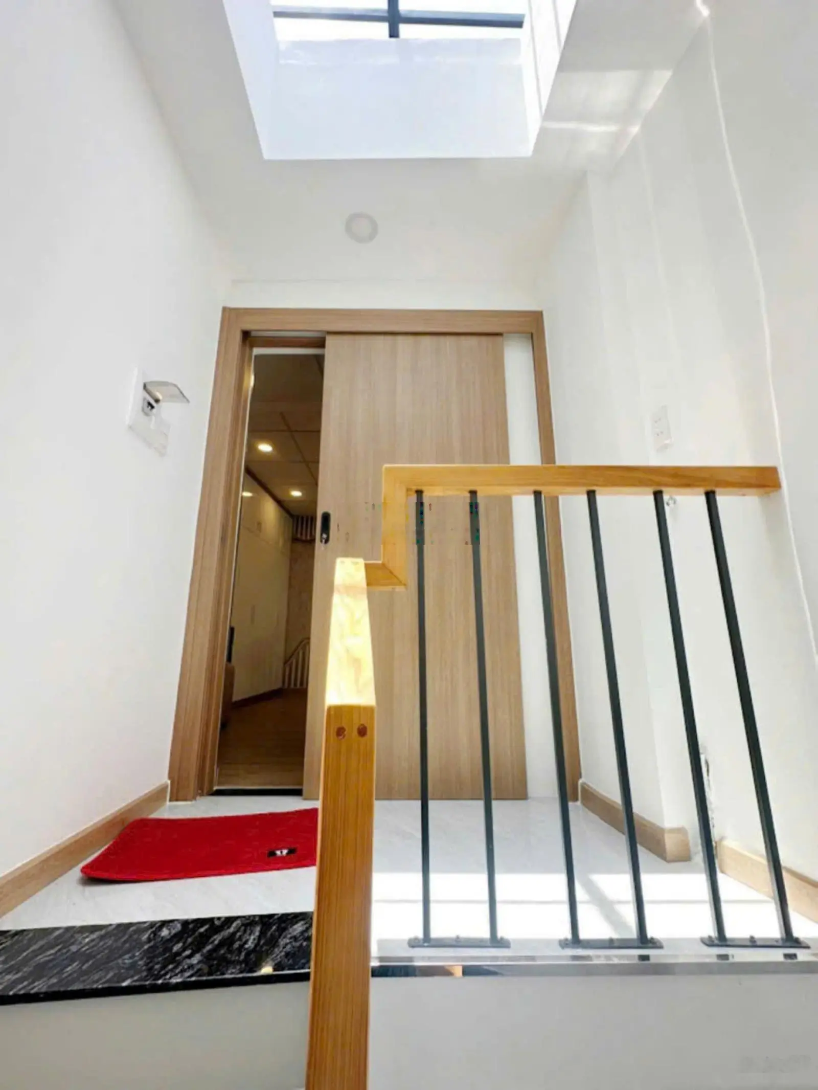 Bán nhà Quận 1 Trần Hưng Đạo 3 tầng hẻm 3 gác 25m2 - nội thất cao cấp