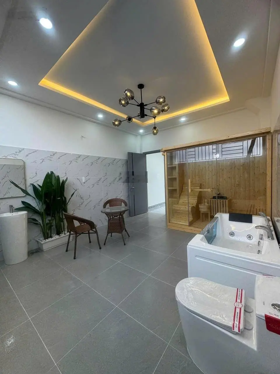 Nhà hẻm Trường Chinh, Tân Thới Nhất, DT: 4x18, trệt, lửng, 3 lầu