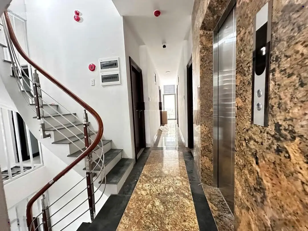 Bán Nhà Riêng Phố Giang Văn Minh Víp Ba Đình Ô tô Kinh Doanh, 21 tỷ, 60m2 x 7 Tầng Thang Máy.