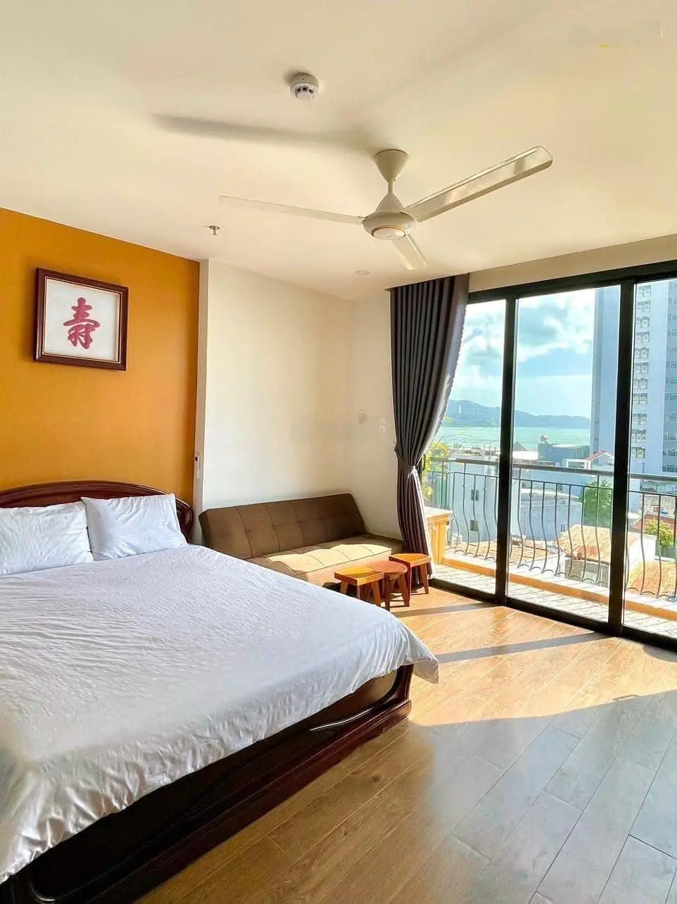 Bán tòa căn hộ 7 tầng dòng tiền 100 triệu/tháng ngay biển Sơn Trà