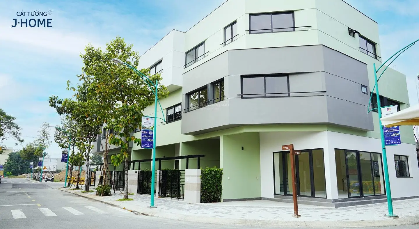 Bán nhà phố 1 trệt 2 lầu 3PN, 3WC, 72m2 giá cực chất 3,95 tỷ tại Bình Chuẩn, Thuận An, Bình Dương