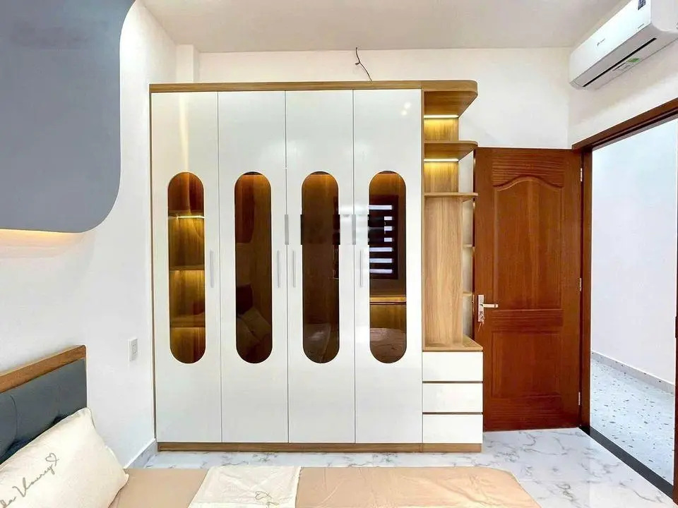 GIÁ SIÊU HẤP DẪN CHỈ 3TY5 , SỞ HỮU NHÀ 50M2, 1T2L, 4PN,5WC, FULL NT , HẺM SIÊU TO 5M ,SHR