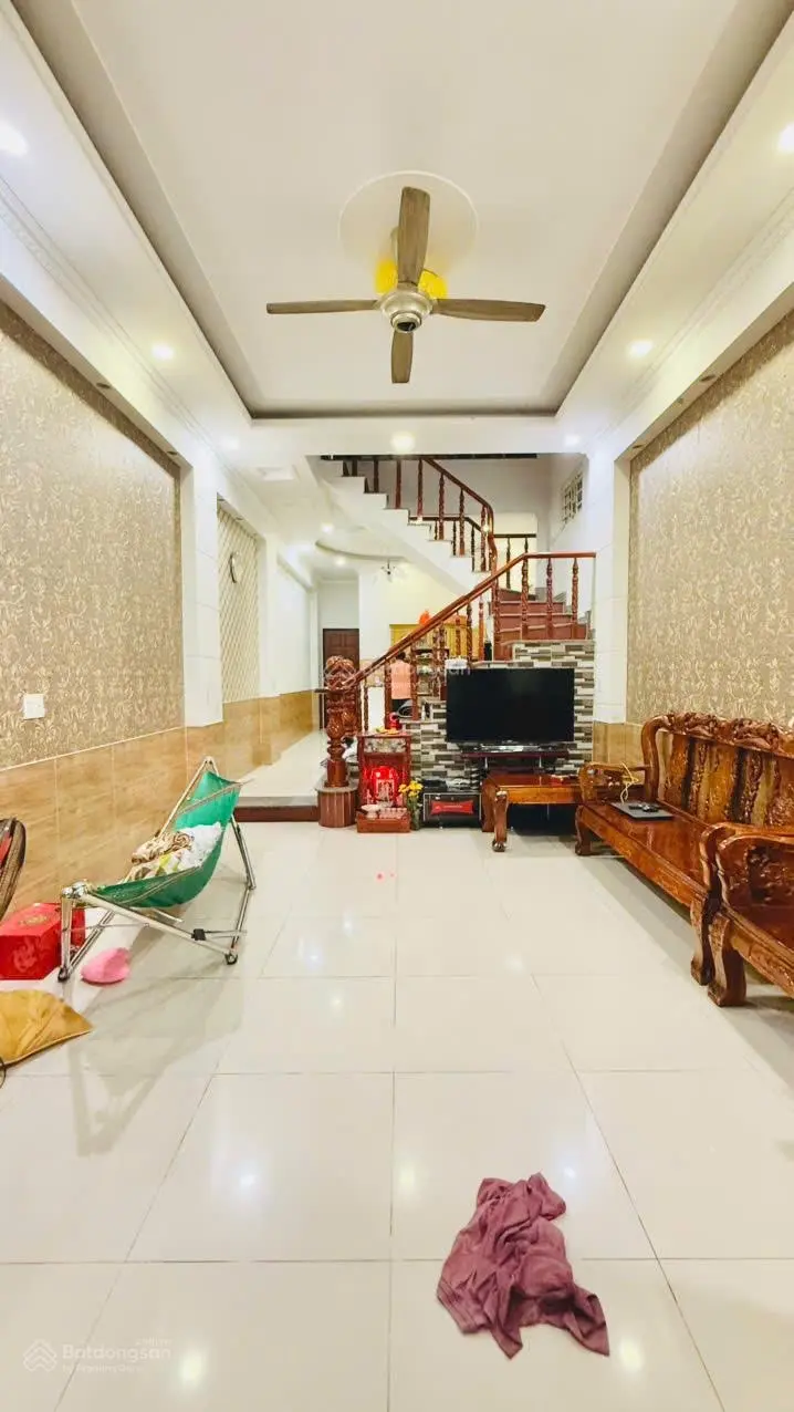 Chỉ cần trả trước 1,2 tỷ mua nhà 2 lầu ngay sau chợ dĩ an