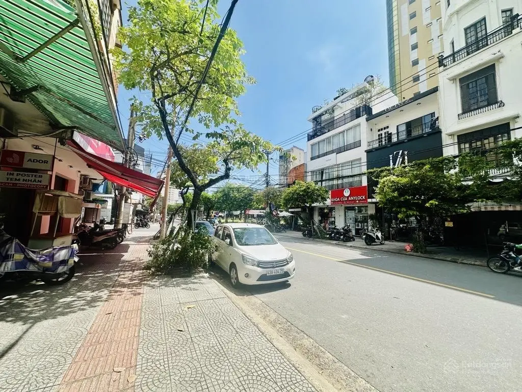 Hiếm - bán đất tặng nhà Lê Đình Dương - diện tích 150m2, ngang 10m - cách cầu Rồng 100m