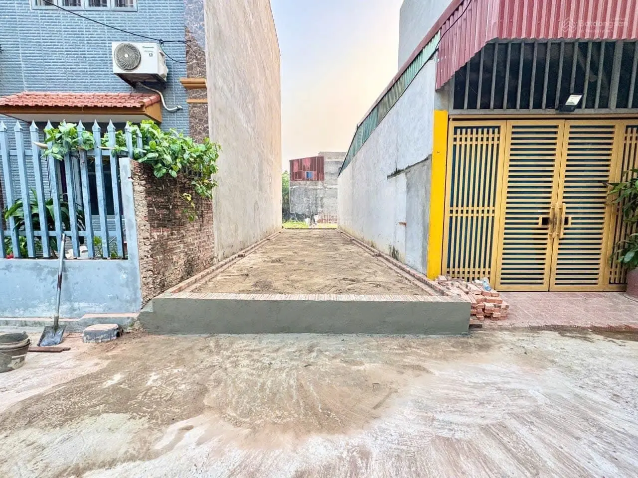Bán đất chợ Kim, Xuân Nộn 55,5m2 MT 3,7m
