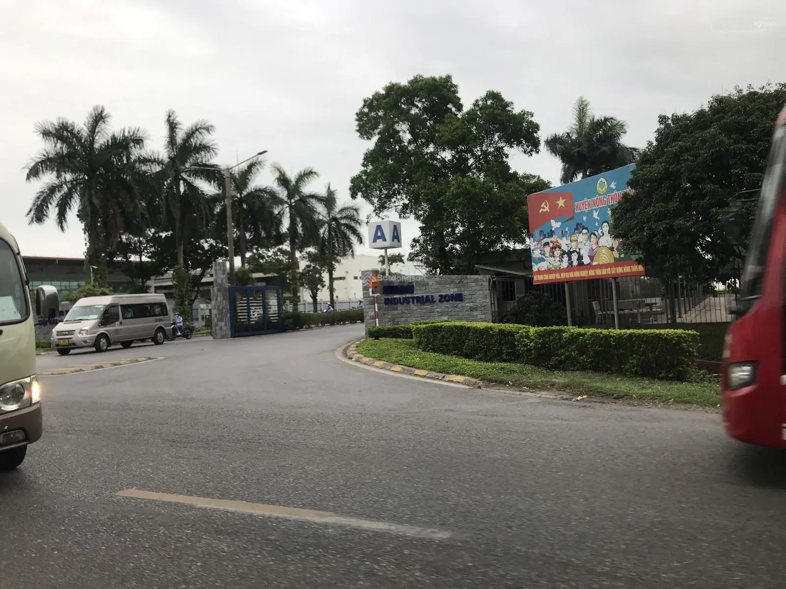 Bán đất kinh doanh trục liên xã tại Quang Tiến-SS cạnh kcn nội bài giá chỉ nhí 4x tr. LH 0976 677 ***