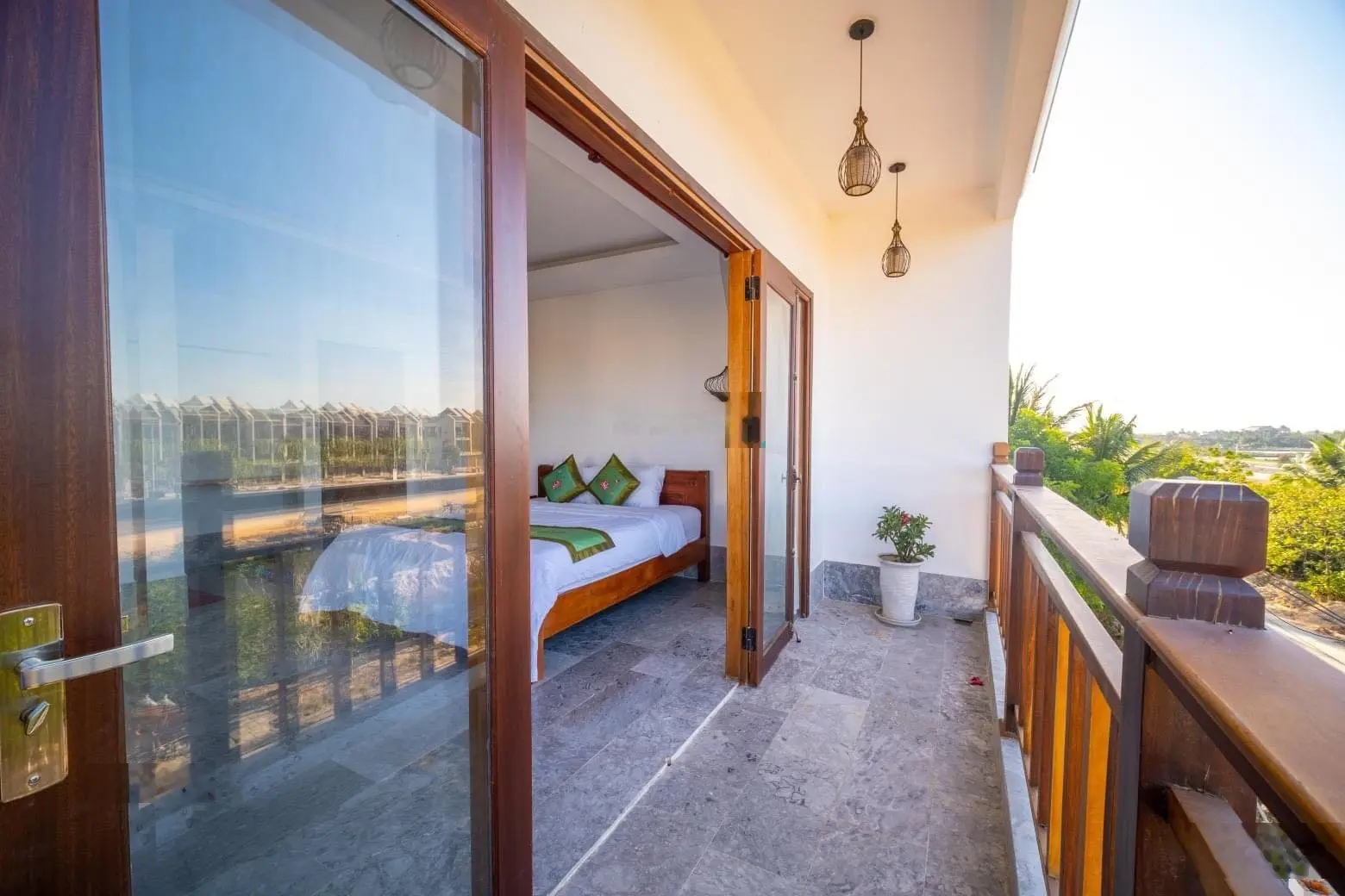 Chính chủ bán căn Villa 3 tầng đối diện Casamia