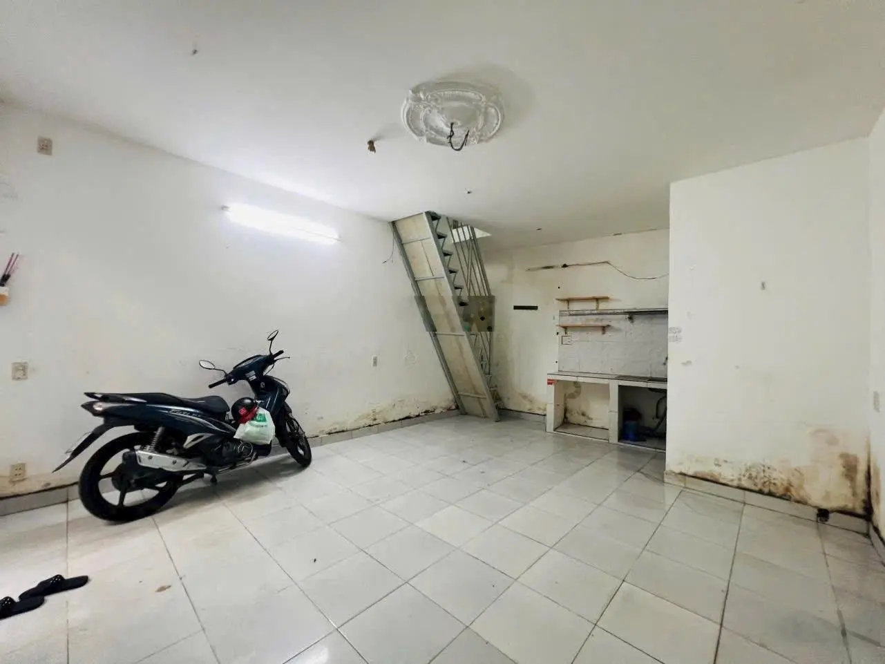 Bán nhà đường số 2 , Hiệp Bình Chánh , 31m2 , 2,49tỷ bớt Lộc . LH : 0866408299 Việt Anh