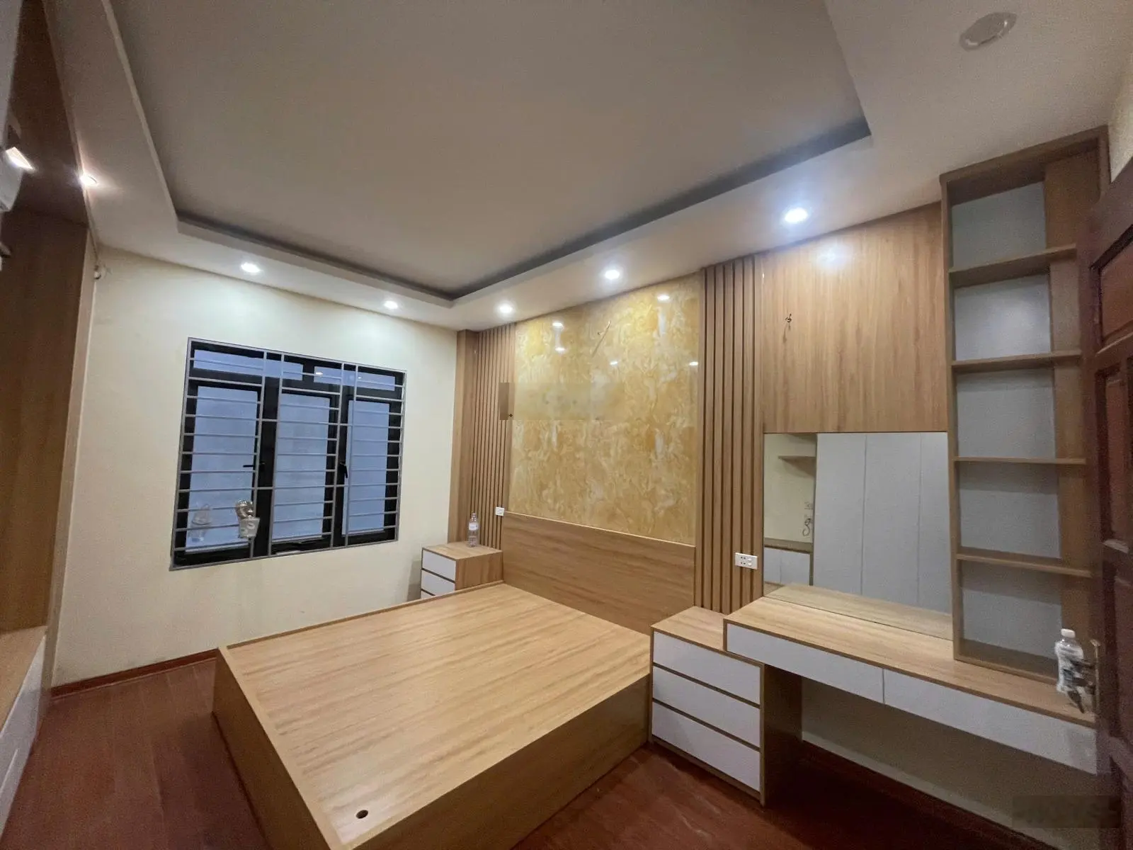 Nhà tàu điện, bến xe Yên Nghĩa 1008 Quang Trung Full Nội thất 32m2*4T giá 3.95 tỷ CTL LH 0978 939 ***