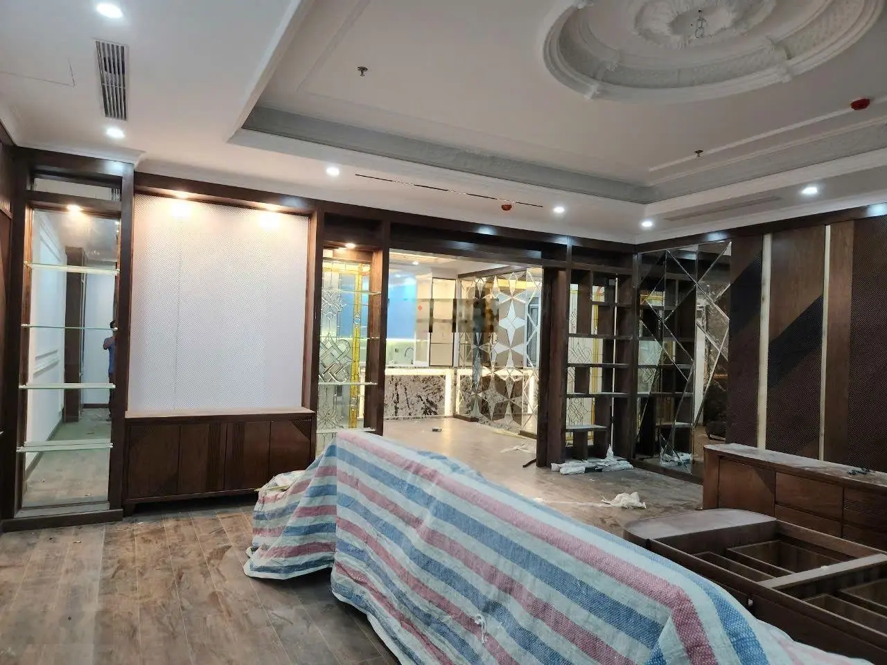 Bán tòa văn phòng Mỹ Đình 78 tỷ(138m2, 9T, MT 6,8m) có hầm, đường ôtô tránh LH 0975888847