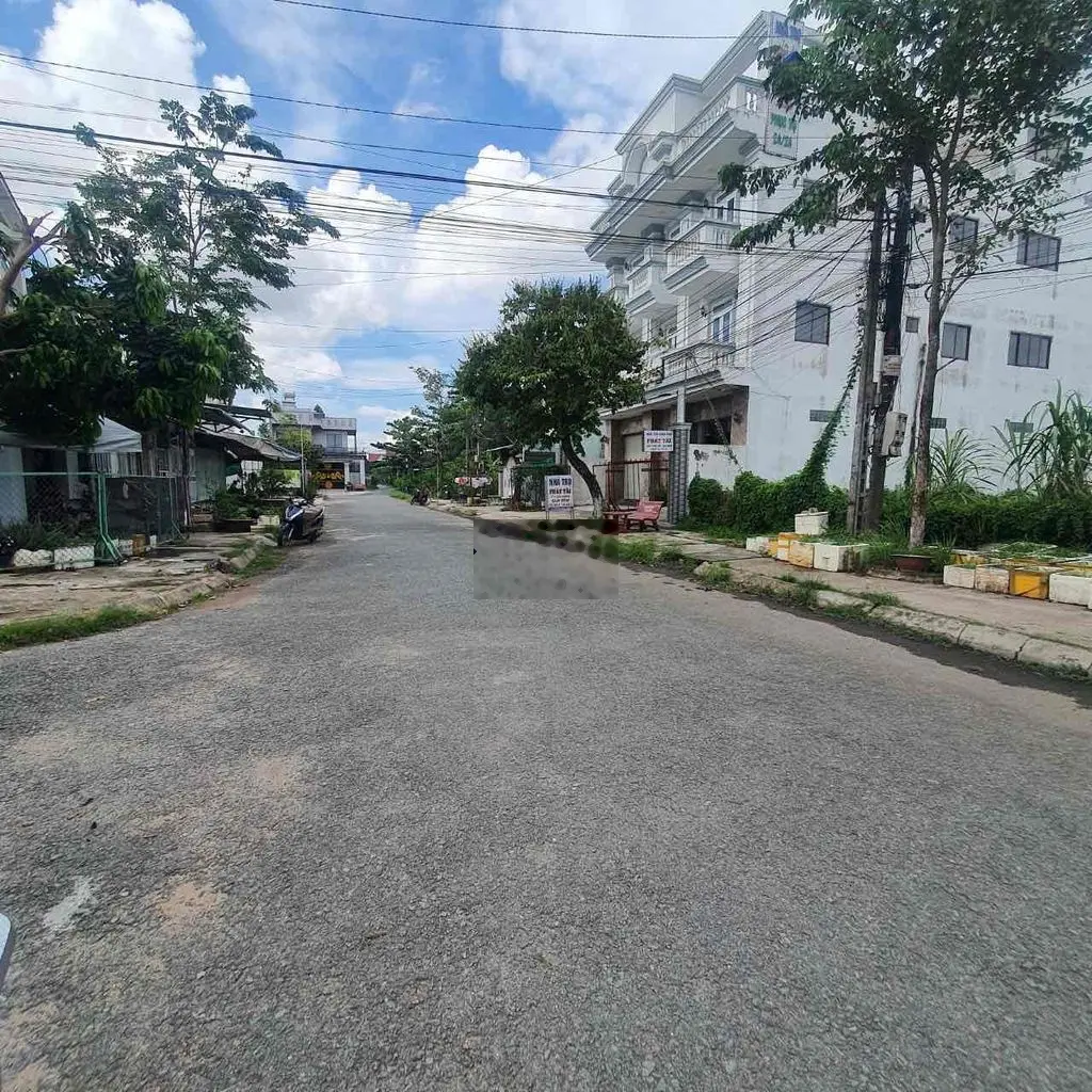 CẦN BÁN GẤP CÓ GIÁ RẺ NỀN THỔ KHU TÂN NGÃI