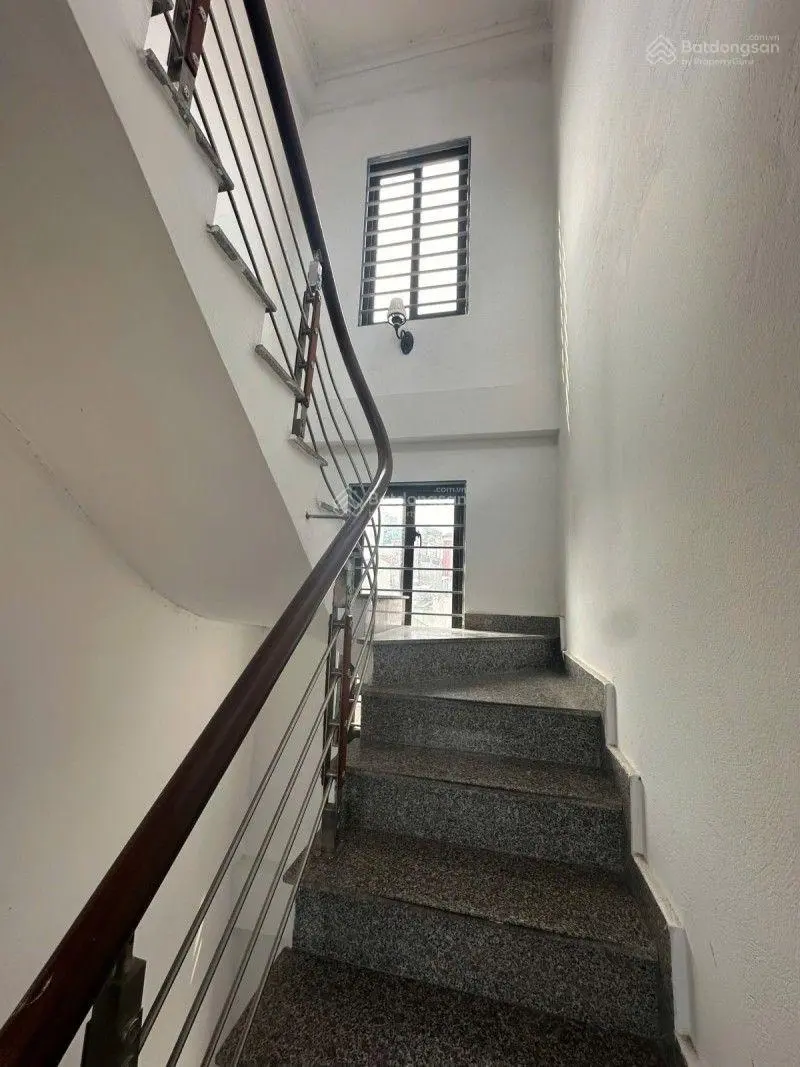 Bán nhà riêng tại Lê Thanh Nghị, 10,9 tỷ, 55m2, 10PN, 10WC, hàng hiếm! Cho thuê full phòng 45tr/th