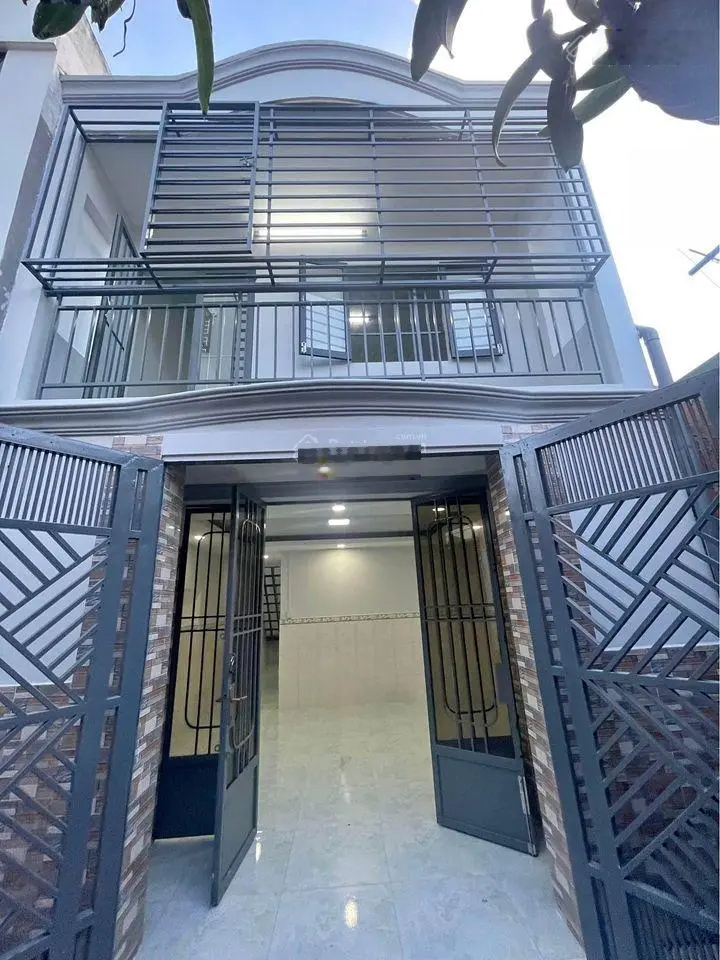 Nhà 1 lầu (5x10m), ngay cuối Lê Đình Cẩn, Bình Tân. Hẻm xe hơi 4m. Giá 2,38 tỷ