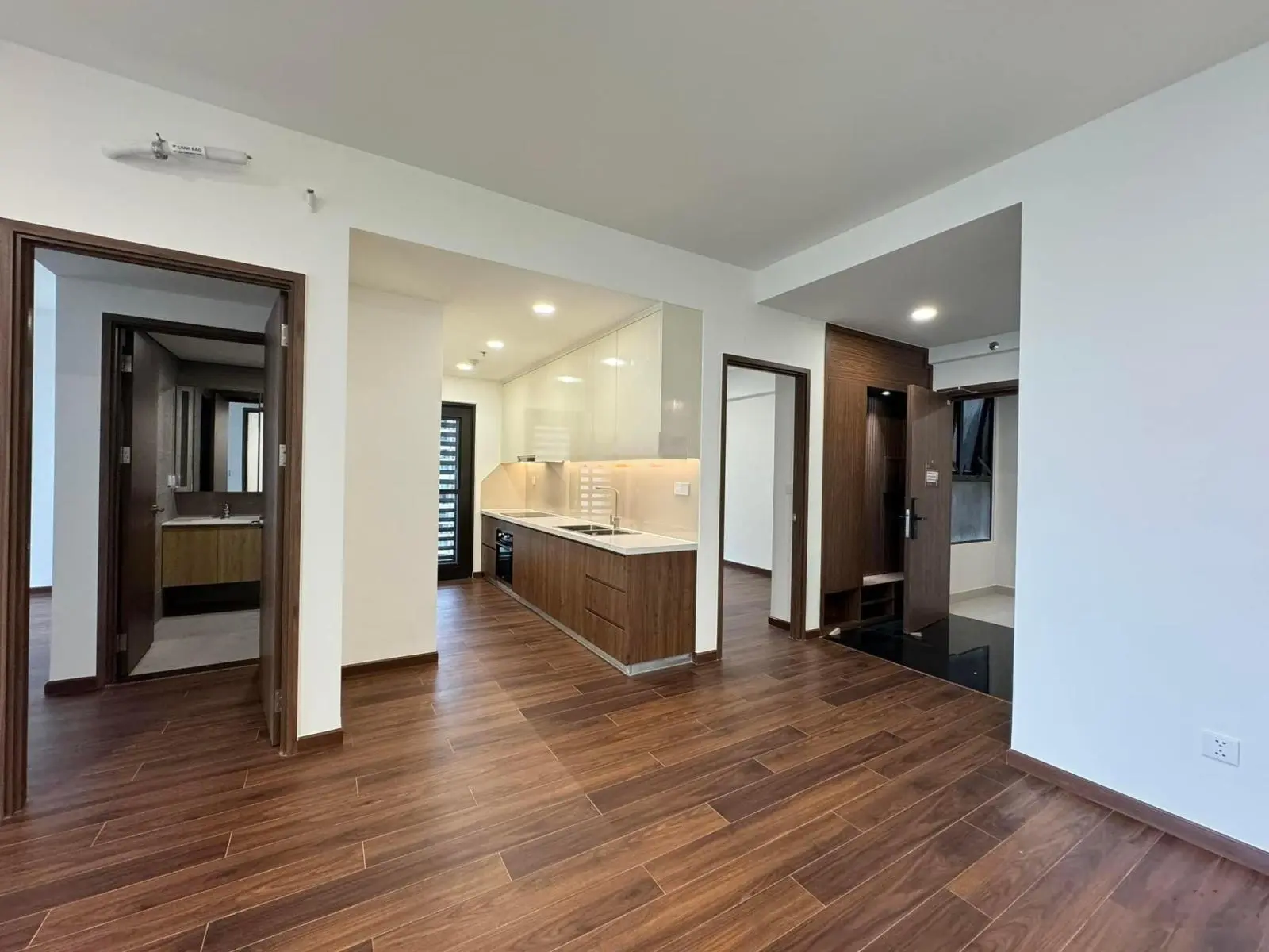 Bán nhanh căn hộ Akari City Nam Long, Võ Văn Kiệt, có sổ hồng, hỗ trợ vay ngân hàng. LH: 0907 404 ***