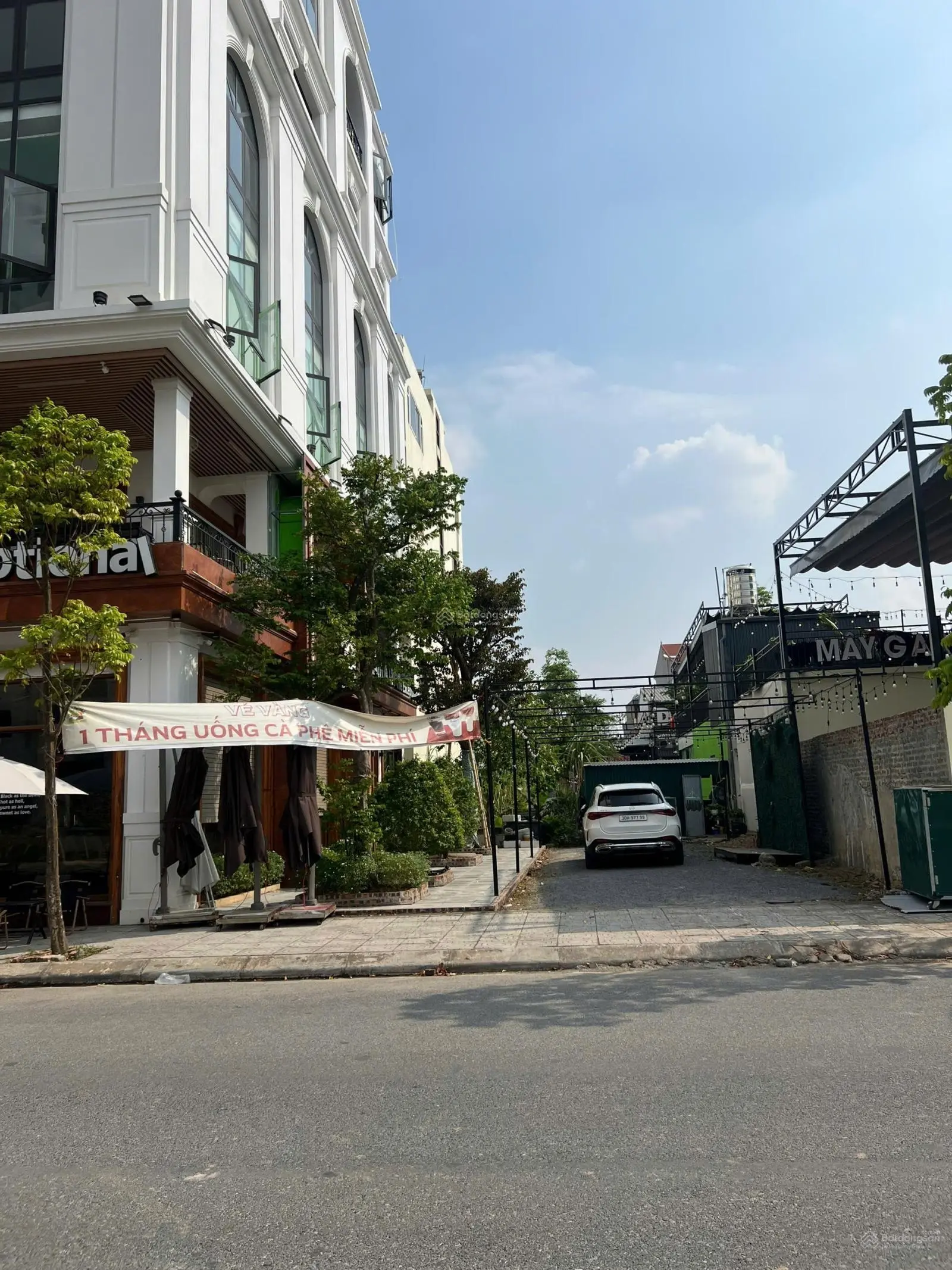 Chính chủ cần bán nhanh nhà ở tiểu khu Nguyễn Du, 82m2 x 5 tầng mới thang máy, 2 mặt đường. 11,5 tỷ