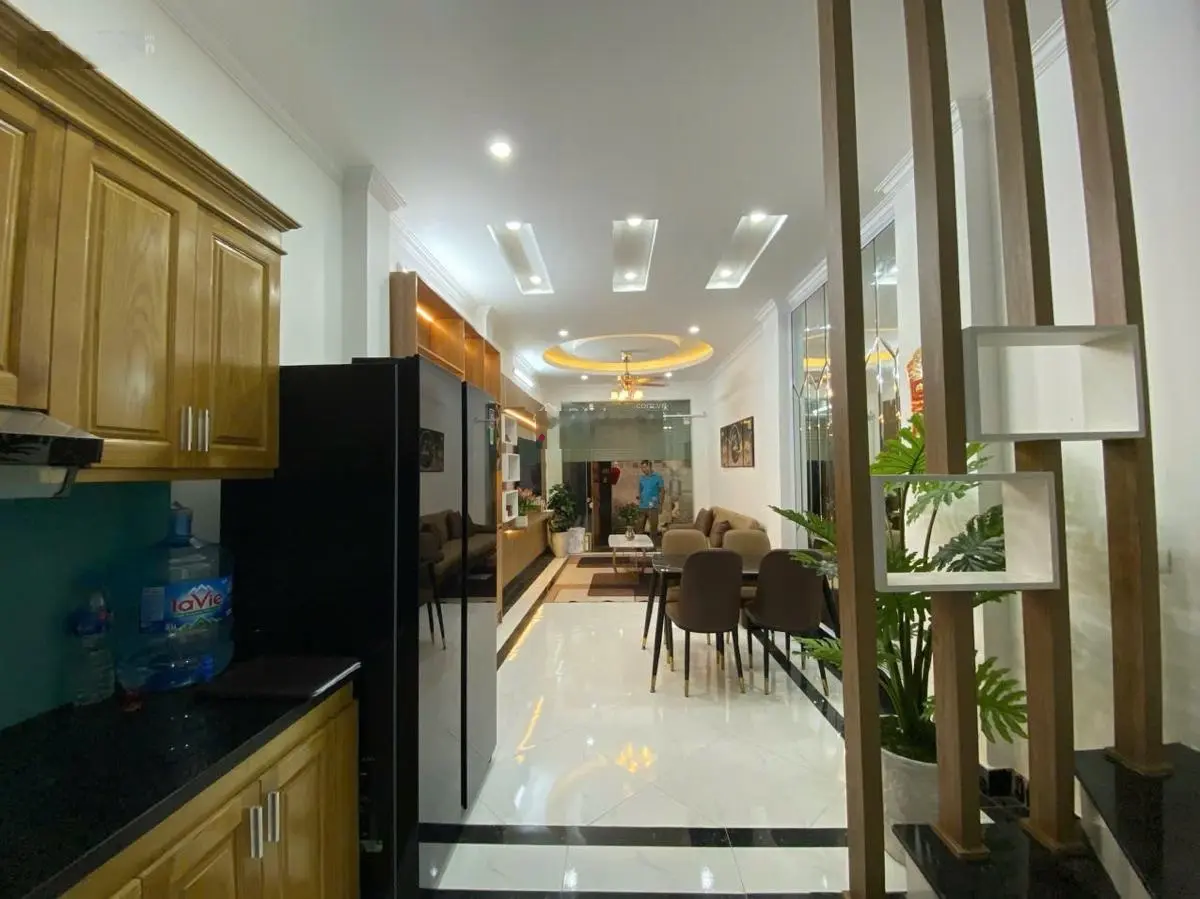 Bán nhà - Tân Mai - Hoàng Mai - sổ đỏ - 5,95 tỷ - ngõ xe 3 gác