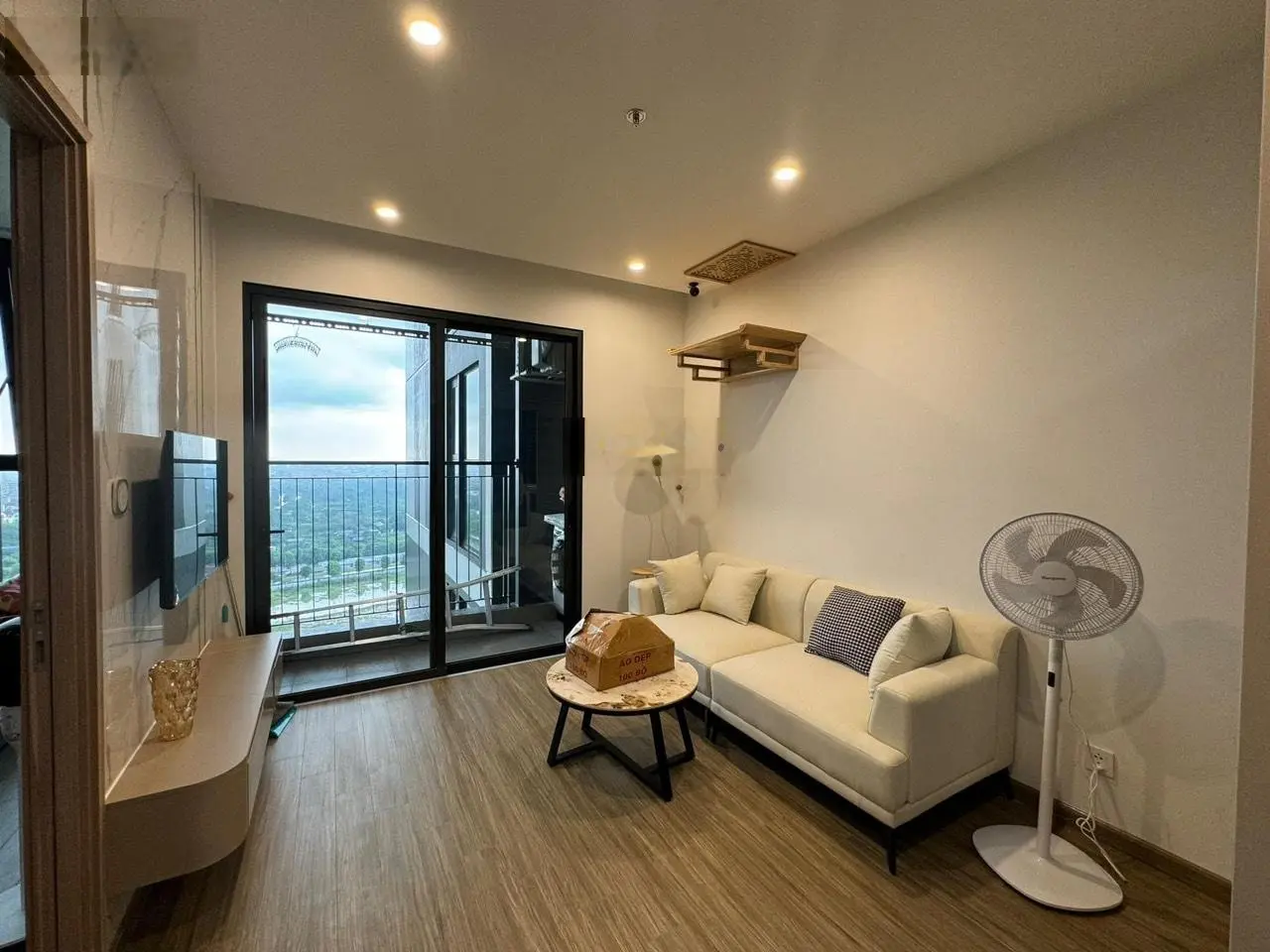 Bán căn hộ 1PN + 1 tại The Pavilion Vinhomes Ocean Park diện tích 49m2 chỉ 2,5 tỷ