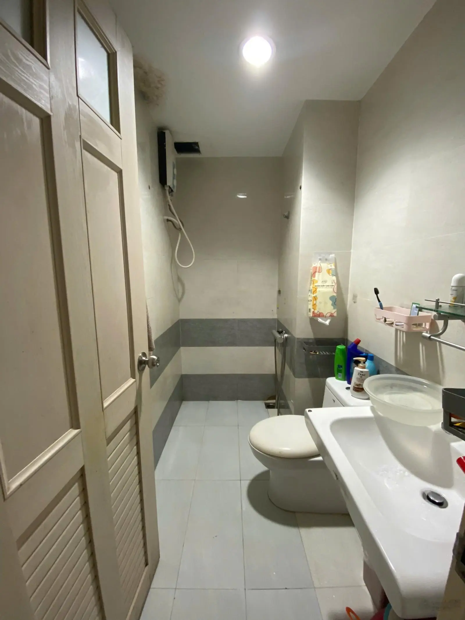 Bán căn 67m2 2PN2WC NTCB 1ty695 giá cực rẻ tại Đức Khải Quận 7 alo em xem nhà 0869 902 ***