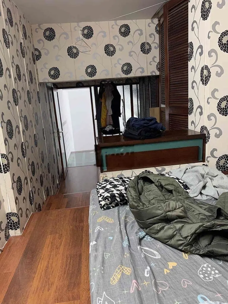 Bán nhà 3,15 tỷ sổ đỏ tập thể tổng 75 m sử dụng phố phan bội châu - hk