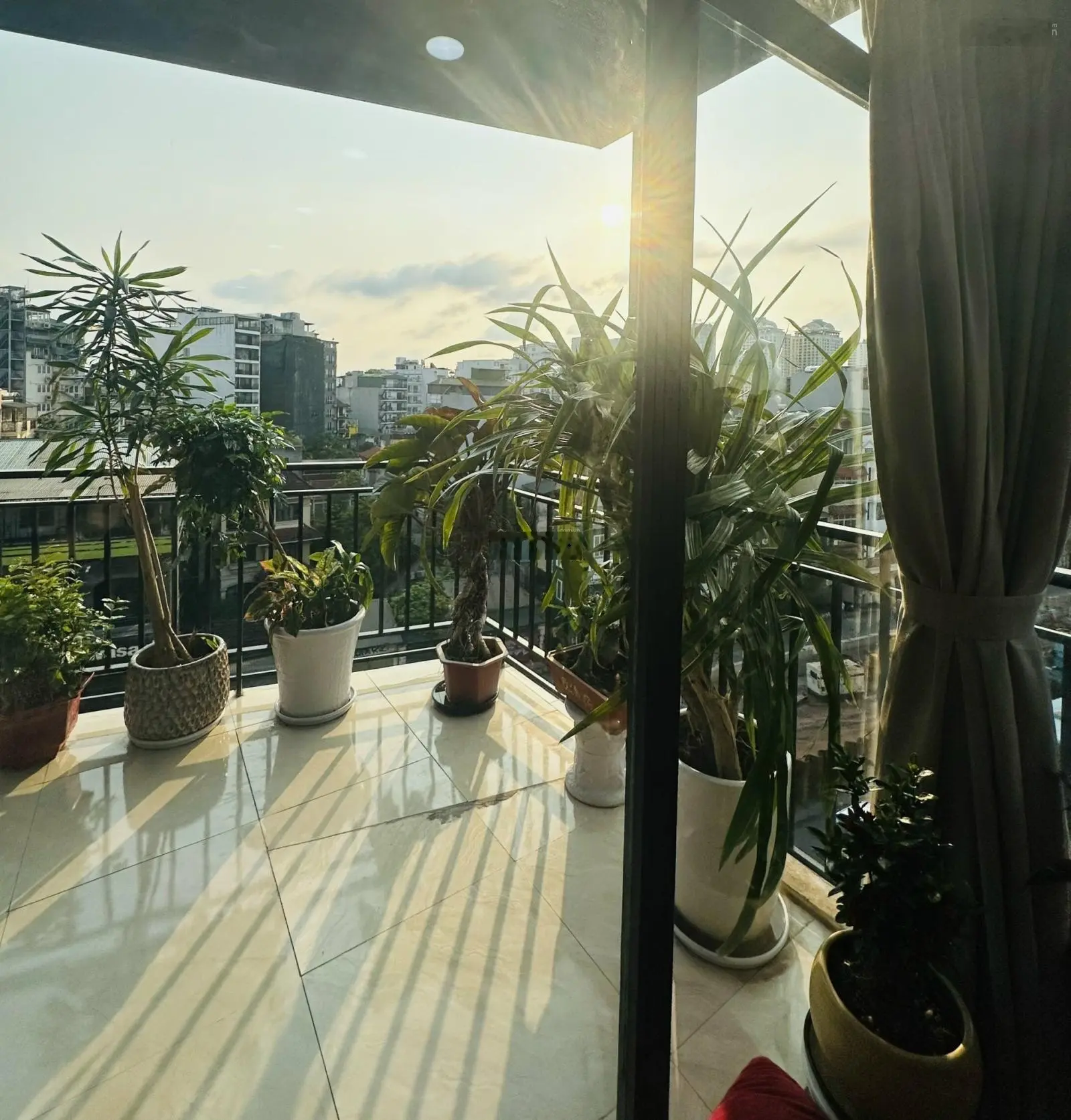 Bán nhà mặt phố Âu Cơ, Tứ Liên: 39m2, 7 tầng thang máy 13.5 tỷ