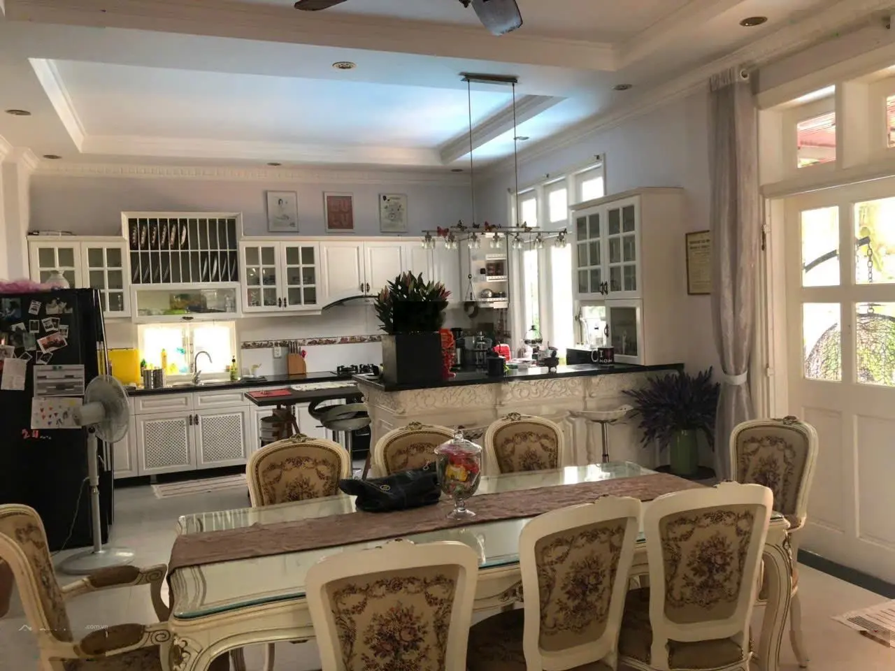 Định Cư cần bán biệt thự HBSV DT 386m2, trệt 2 lầu 6PN, HĐT 70tr/th giá 59,8 tỷ
