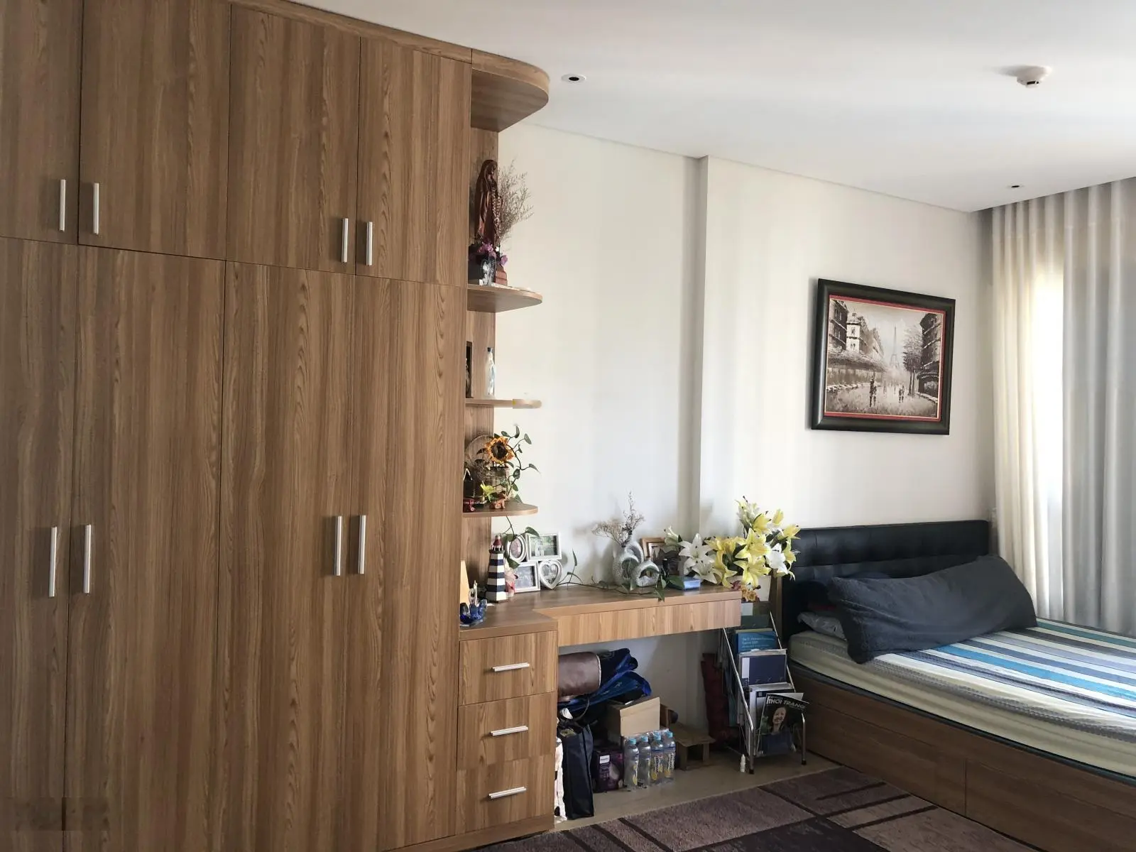 Bán gấp 2PN tháp Bora view trực diện hồ bơi + 1 góc sông- đầy đủ nội thất -chỉ 7.3 tỷ bao thuế phí.
