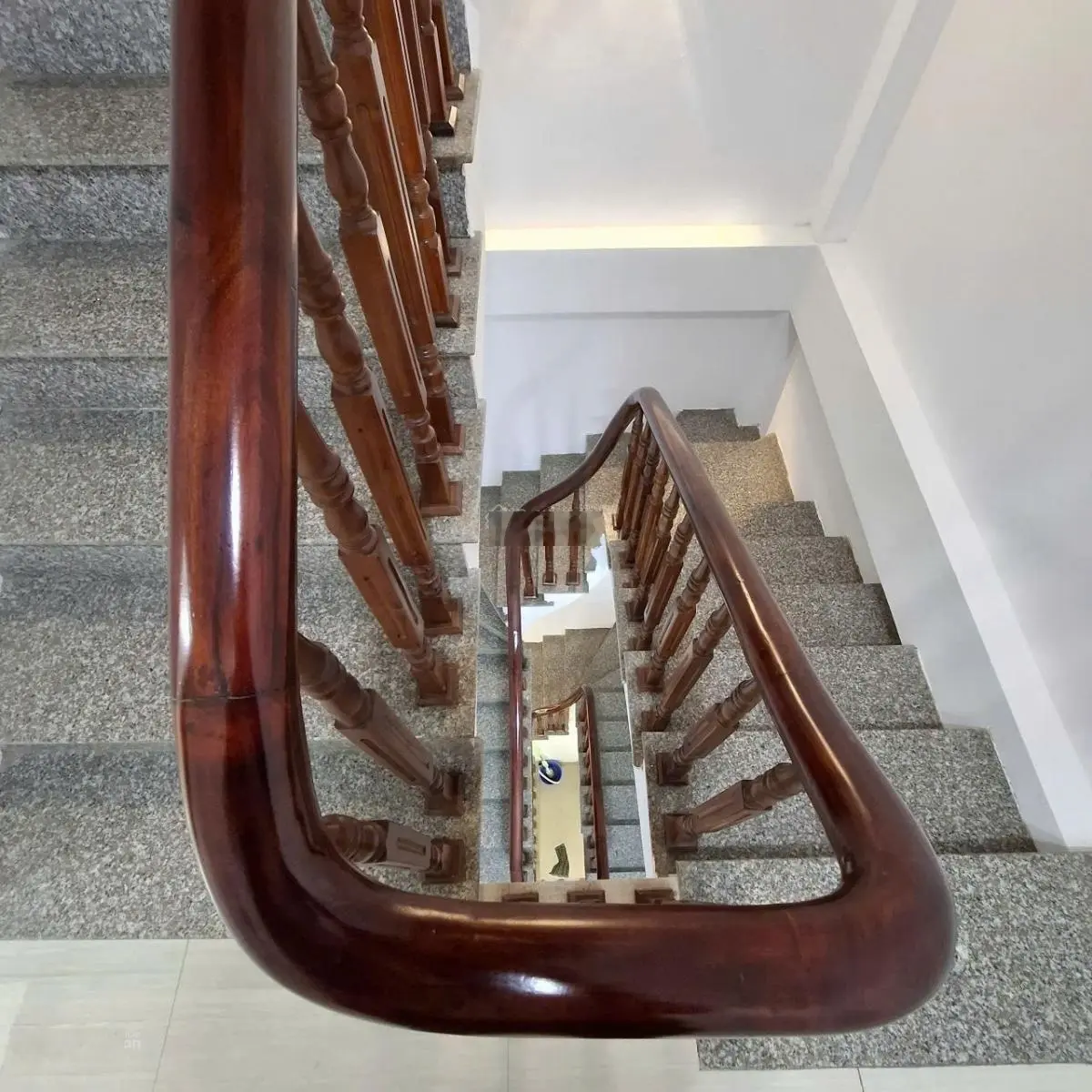 Chính chủ bán nhà riêng Kim Ngưu, giá chỉ 5,75 tỷ có diện tích 32m2 * 4 tầng. Nhà đẹp, ngõ thoáng