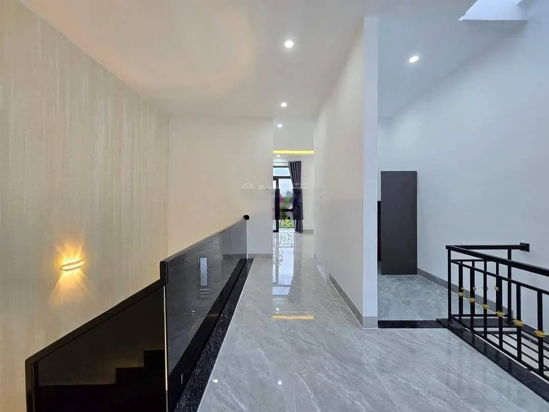 Chủ ngộp cần bán gấp nhà gần chợ Bình Chánh, 80m2, Bình Chánh, TP HCM, SHR