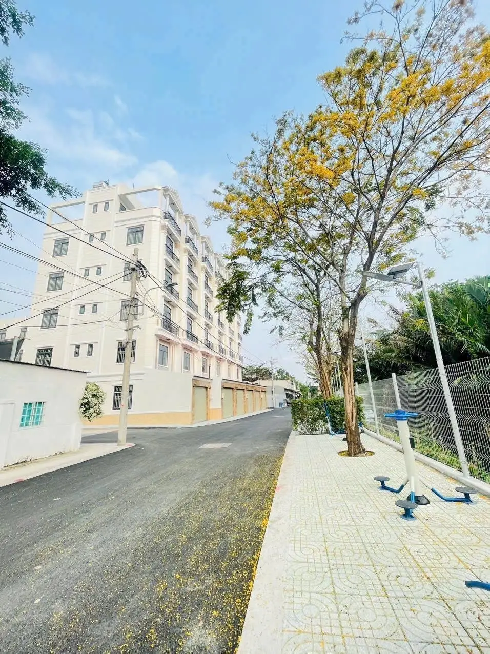 11,3 tỷ nhà 6 tầng có thang máy đường 10 m gần vạn phúc hiệp binh Phước thủ Đức