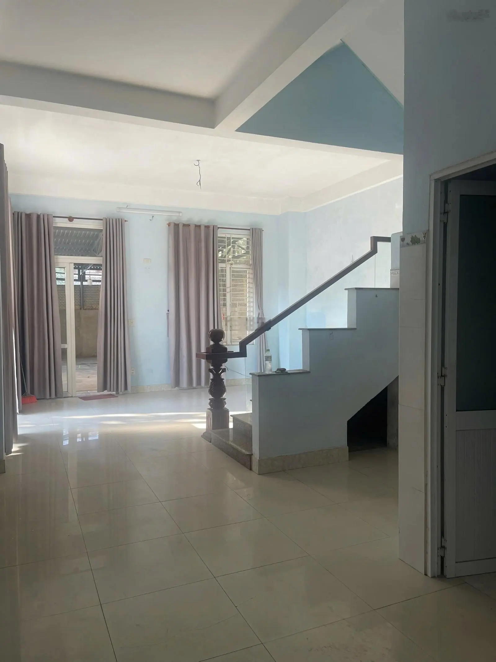 Hạ Giá Bán Nhanh! Căn Góc View Trực Diện Vòng Quay Mặt Trời & Toà 69 Tầng Sun Group. Giá Nhỉnh 11ty