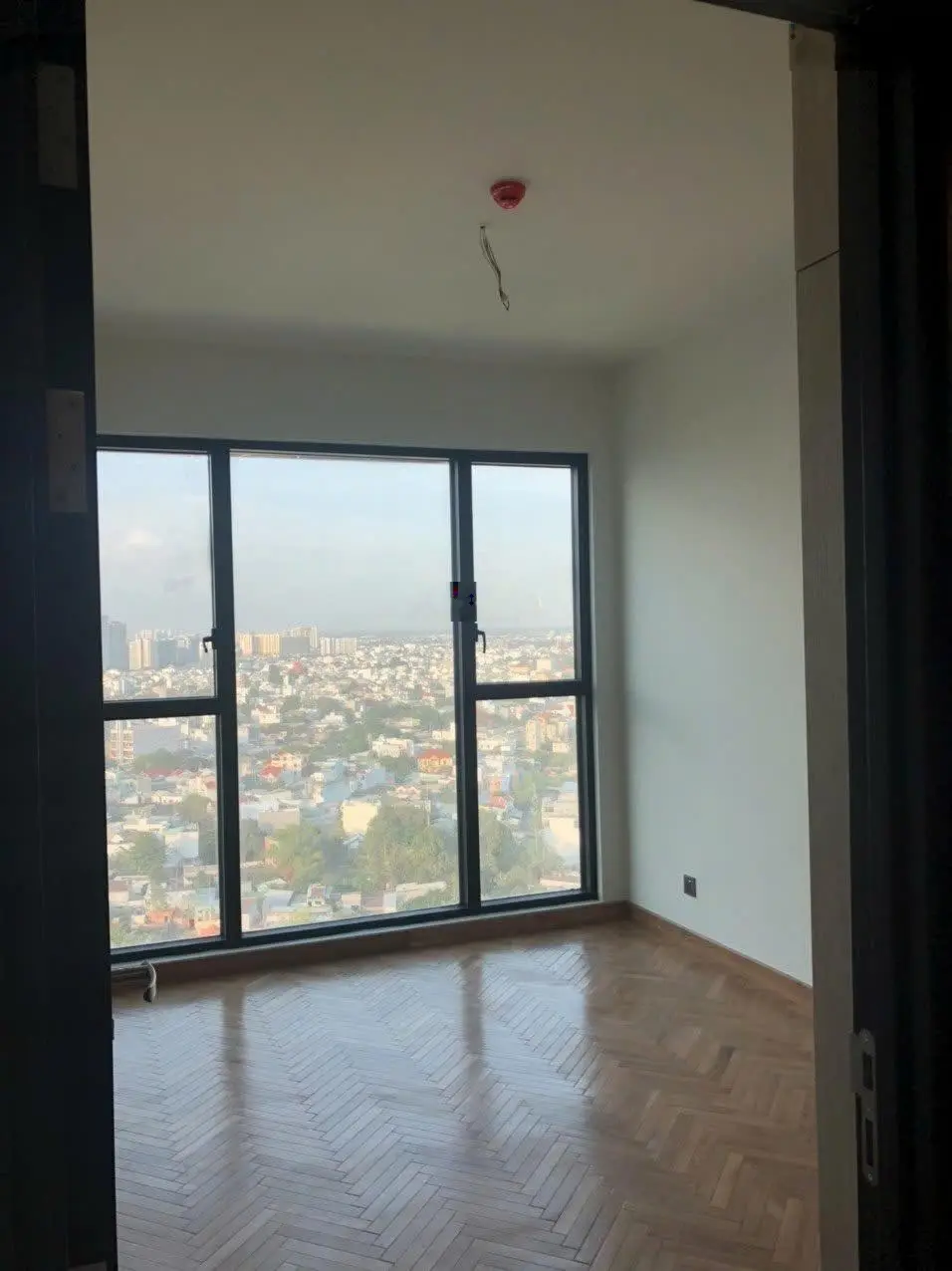 Bán gấp căn 1PN Feliz En Vista nội thất cơ bản view city ban công đông bắc giá 4,580 tỷ all in