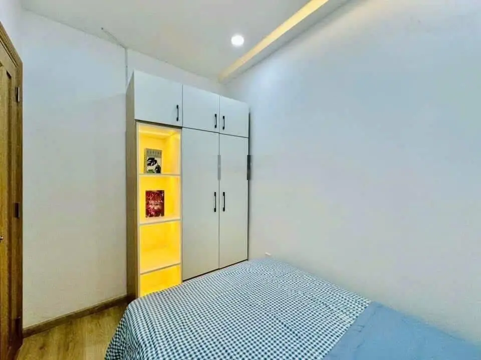 Rao bán nhà 29m2 xây 3 tầng đường Trương Quốc Dung, Phú Nhuận giá 1tỷ990. Gần chợ Trần Hữu Trang