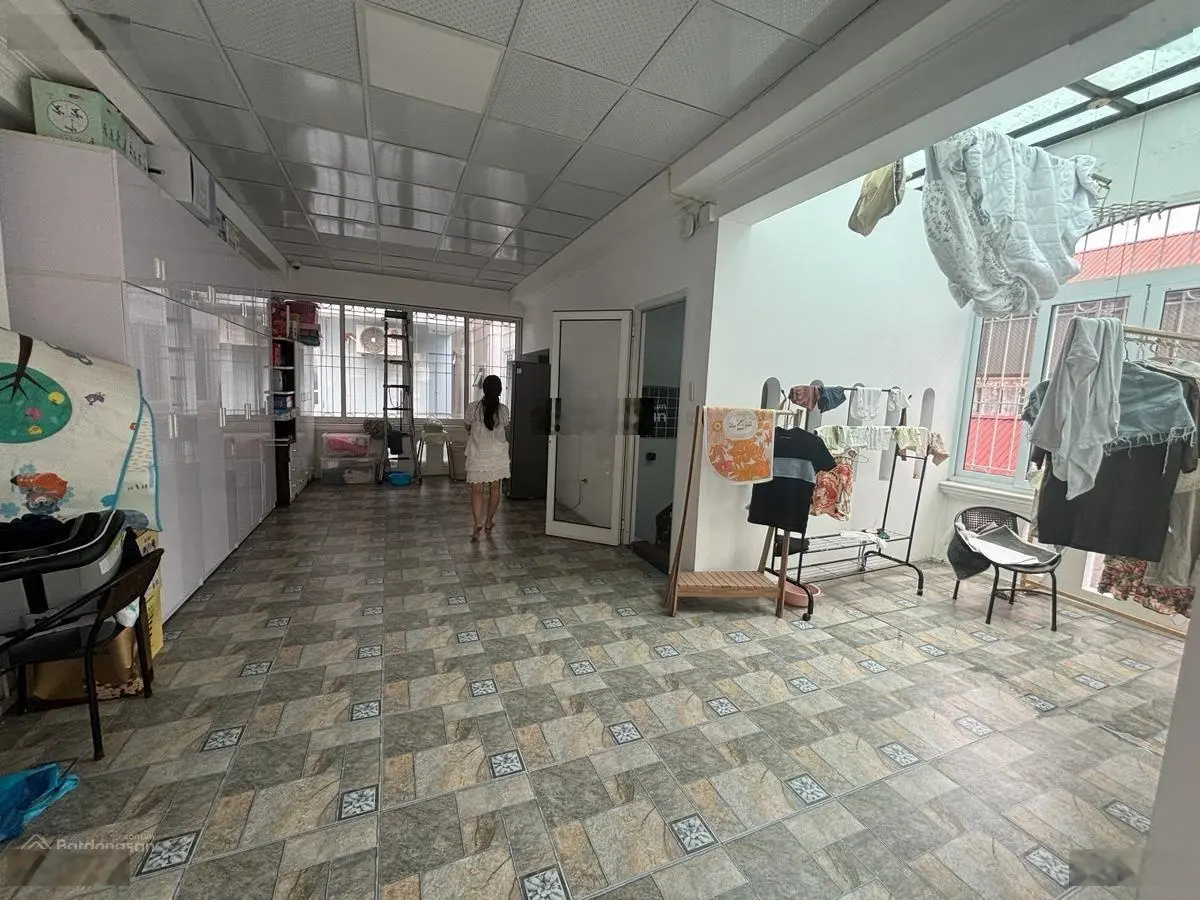 Bán nhà siêu vip Phùng Chí Kiên 164m2 x 3 tầng mặt tiền 11m ô tô tránh cực đỉnh khu dân trí cao