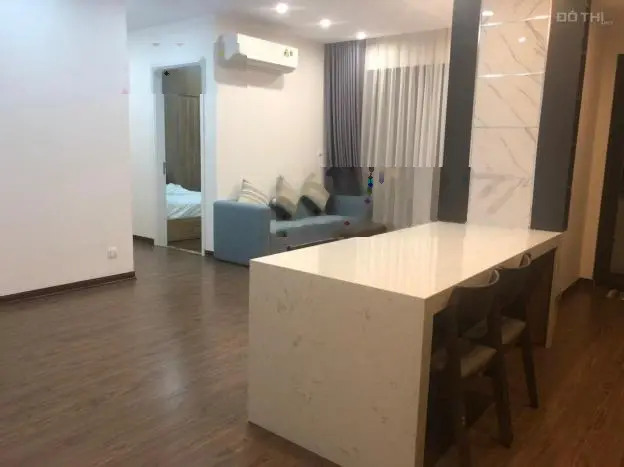Gia đình cần bán rất gấp CHCC 3PN Dcapital Trần Duy Hưng, dt 100m2, nhà đẹp, giá 8,6 tỷ vào ở luôn