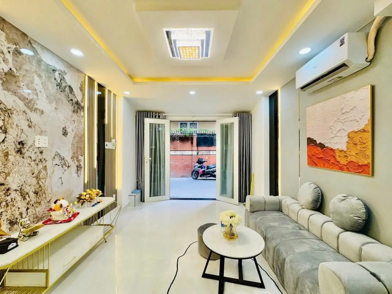 Bán nhà 5 lầu Phan Xích Long Phú Nhuận SHR công chứng mua bán nhanh trong ngày giao nhà liền