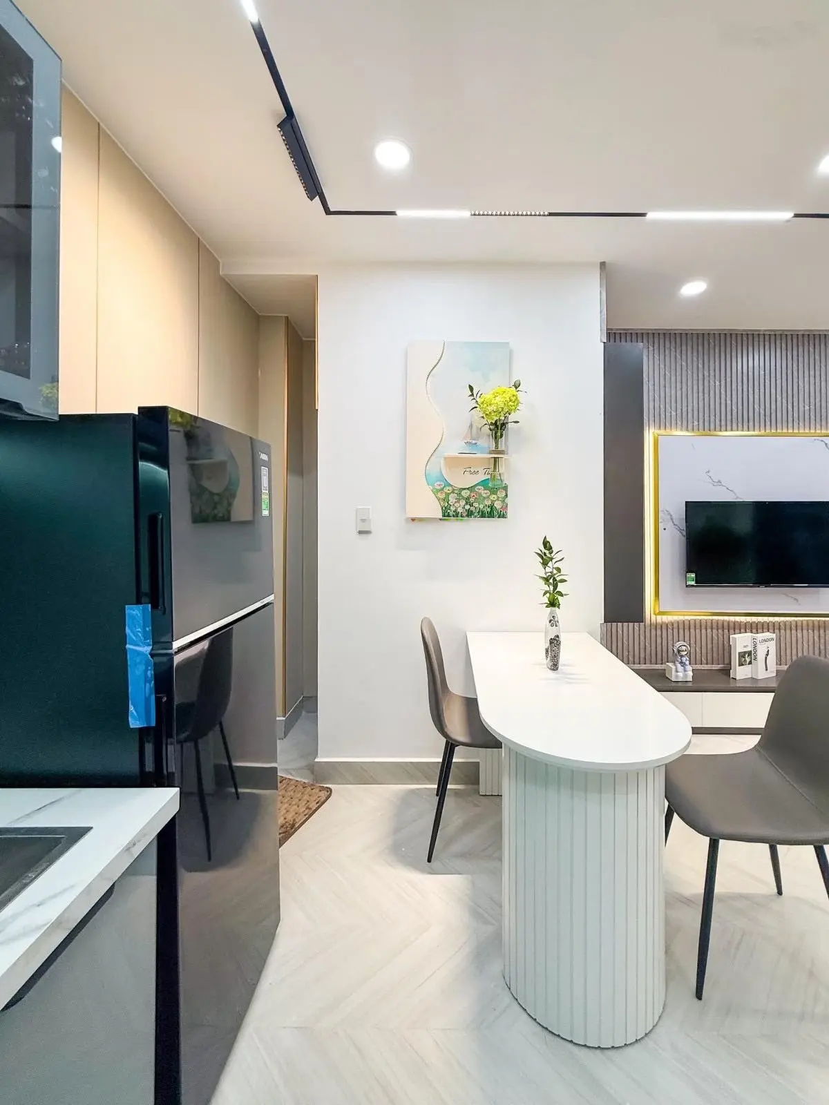 Bán nhà HXH full nội thất trên Đường Phan Văn Trị, phường 11, Bình Thạnh