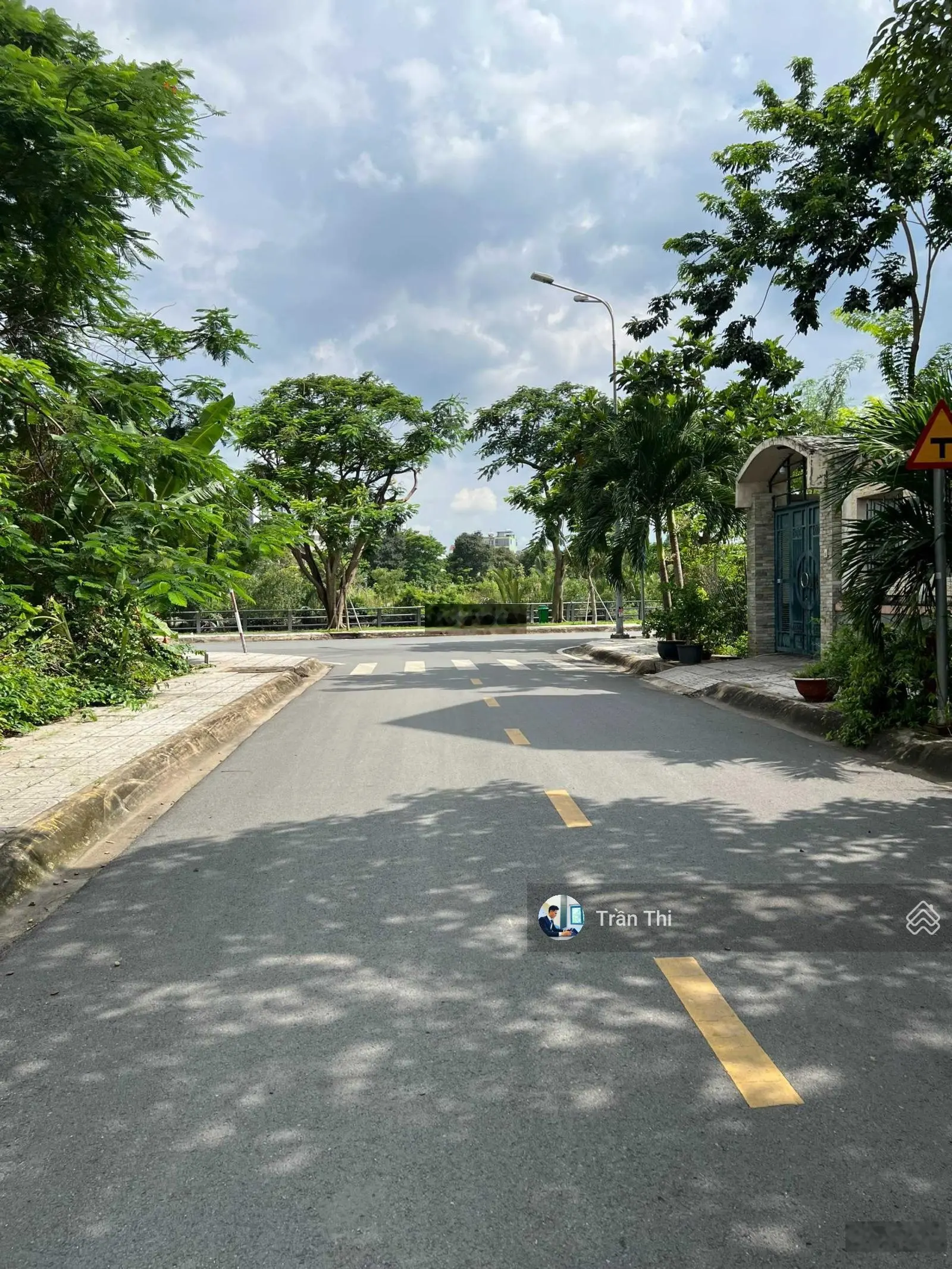 Chỉ 24 tỷ! Sở hữu khuôn đất DT: 160m2 - đối diện công viên - KDC Văn Minh, An Phú, Quận 2