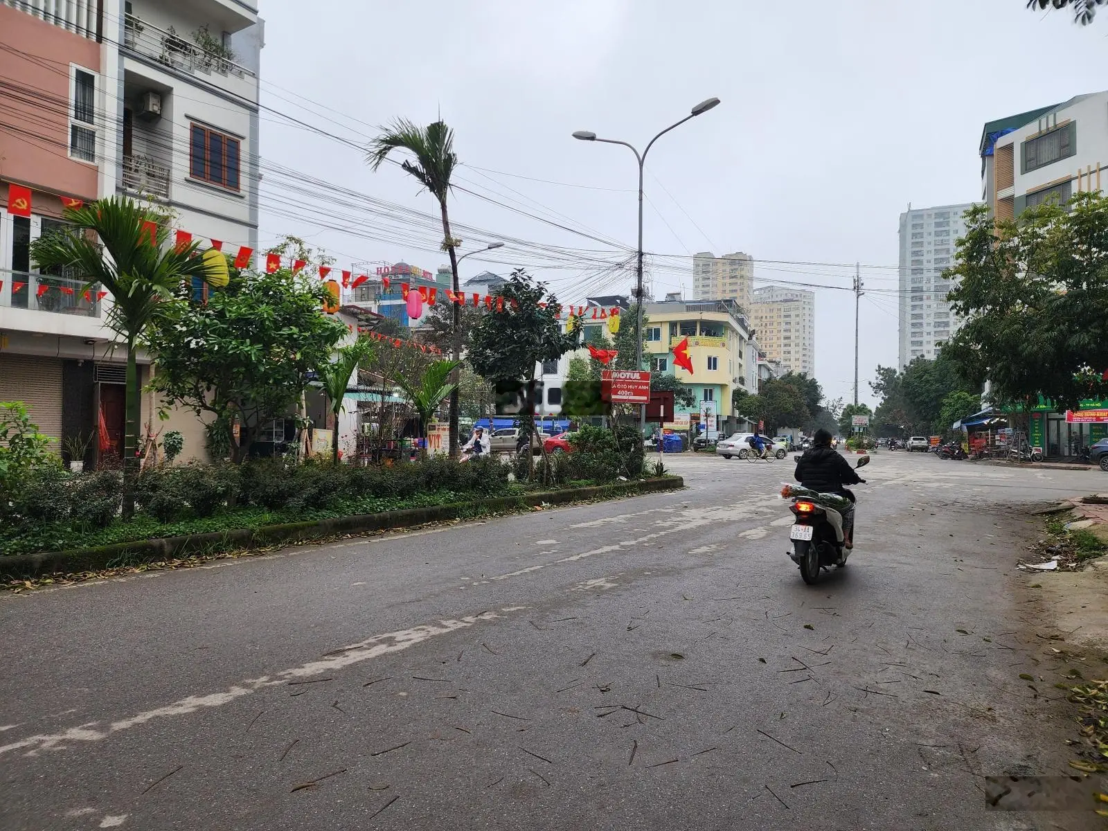 Bán gấp căn liền kề KĐT Văn Khê, Hà Đông, 50m2, mặt tiền 5m, 4 tầng, mặt đường đôi, kinh doanh
