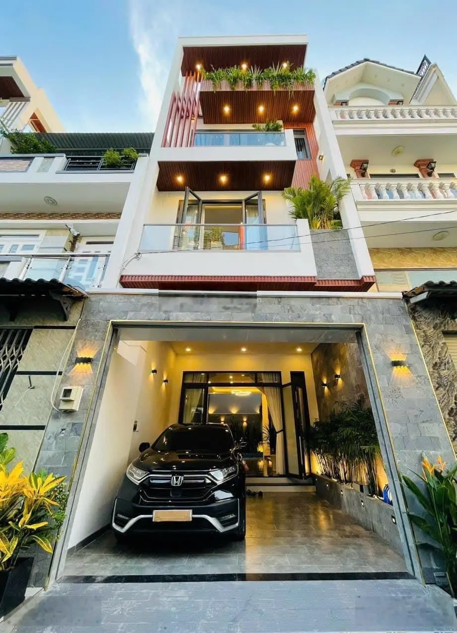 TT chỉ nhĩnh 3tỷ sở hữu nhà hẻm xe hơi đường Đội Cung, 2 Lầu 1 Trệt,P9, Q11 cách Đầm Sen 300m, SHR