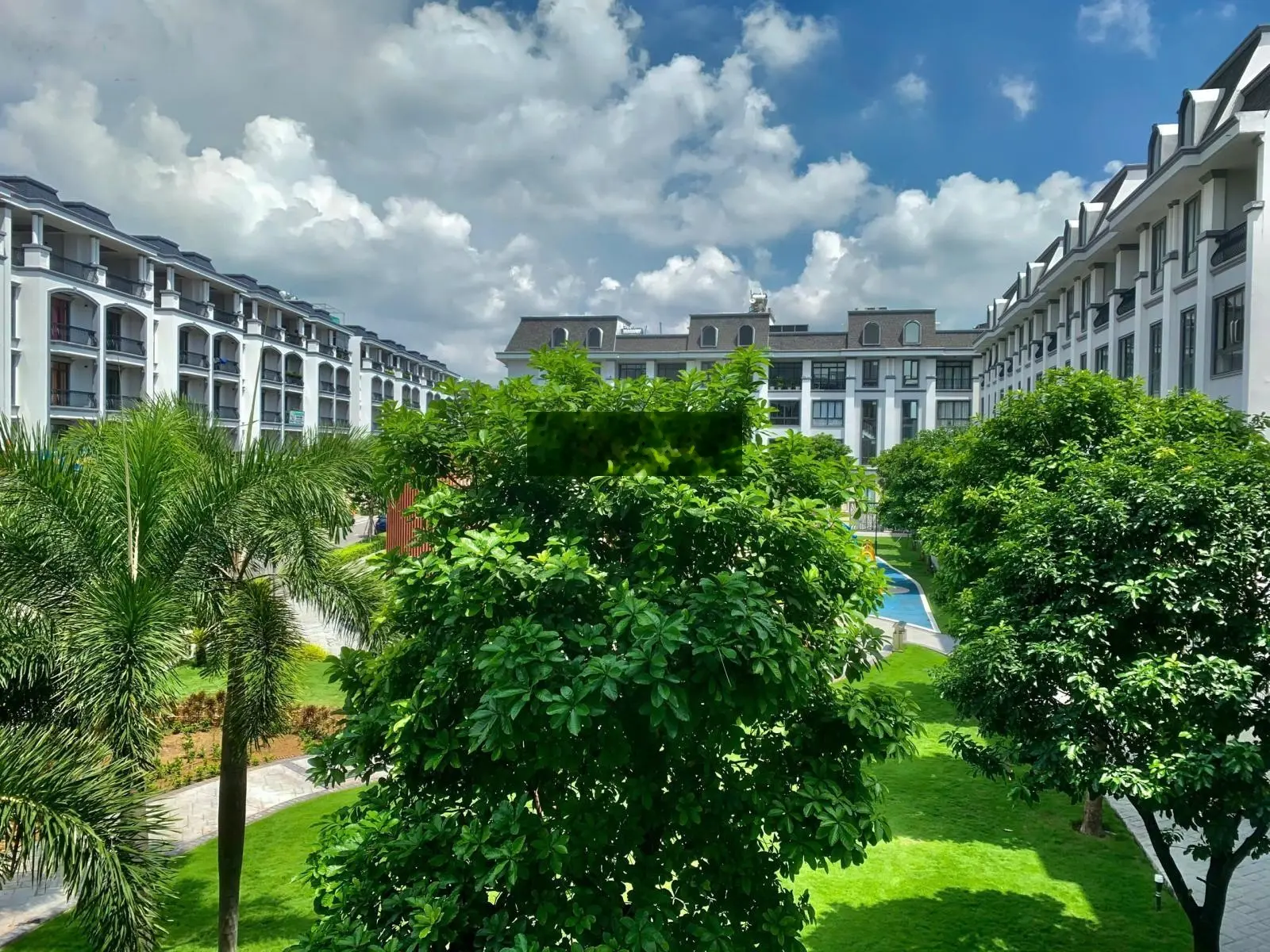 Bán gấp - nhà Vạn Phúc City - 7x22m hầm 4 tầng - view công viên - nhà thô - sẵn sổ hồng