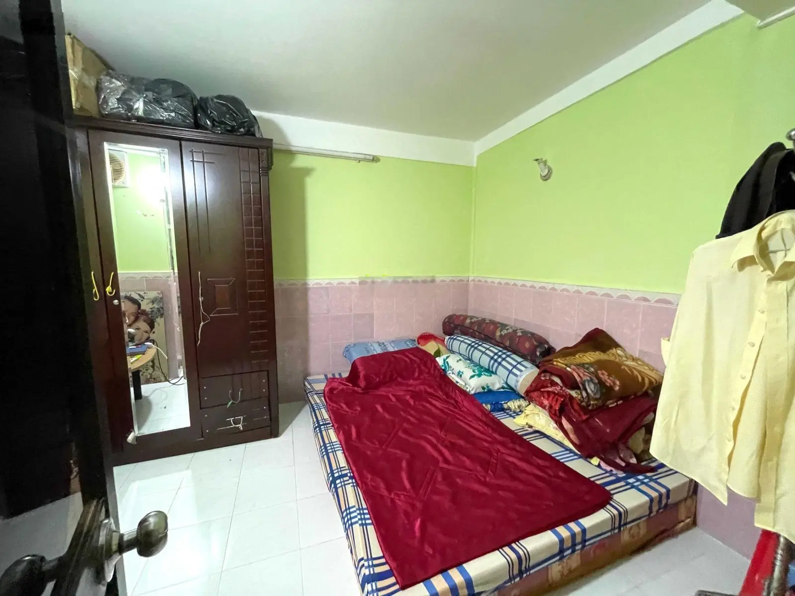 Bán CC Nguyễn Thiện Thuật, Q. 3 - lầu 1 - DT: 39m2 - sổ hồng