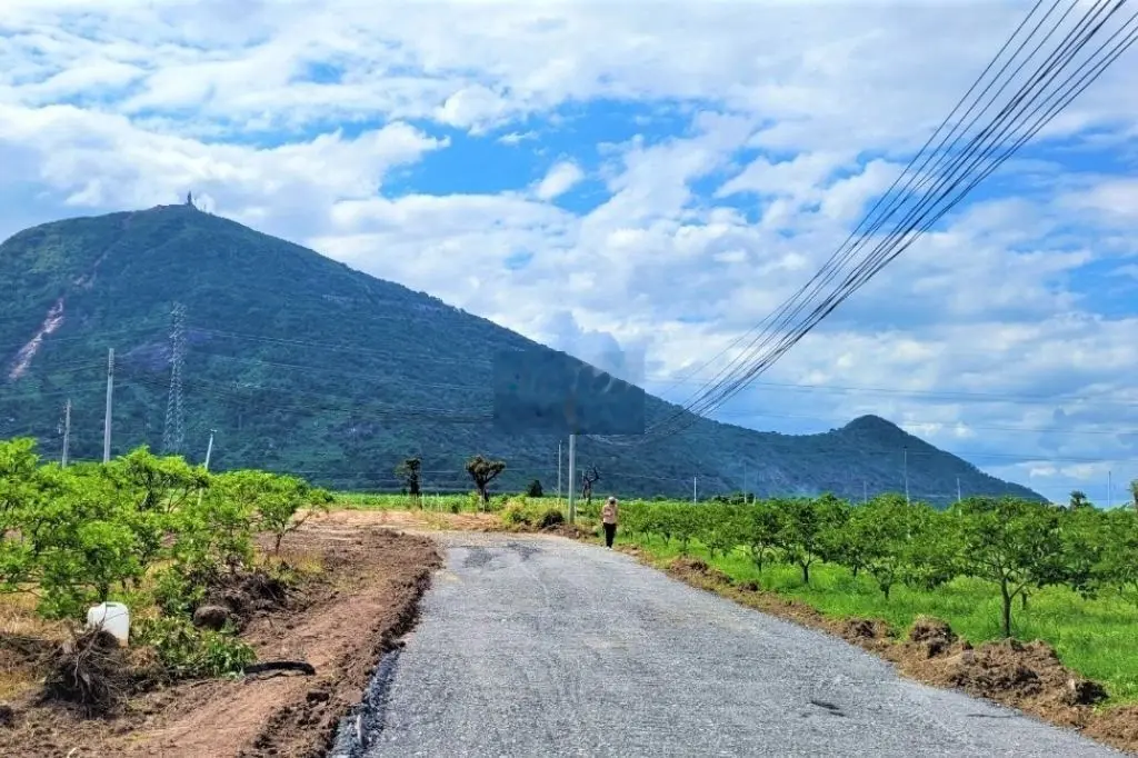 Bán đất Thành phố view Núi Bà Đen giá 3xxtr bao sổ (ko tiếp môi giới)