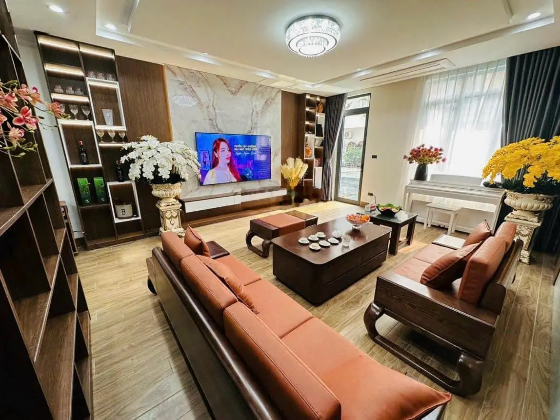 Giá sốc! Bán nhà phân lô - Thang máy - 80m2 - MT 5m - 7T - gara ô tô - KD - Ngõ 93 Hoàng Văn Thái