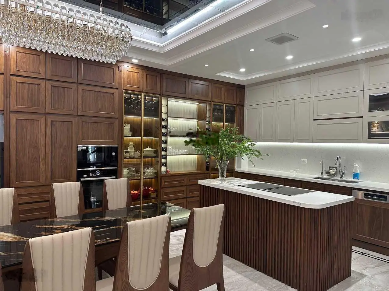 Bán biệt thự mặt hồ Viglacera Xuân Phương, 200m2, mặt tiền 12m, gồm 3 tầng 1 tum căn víp 0989 031 ***