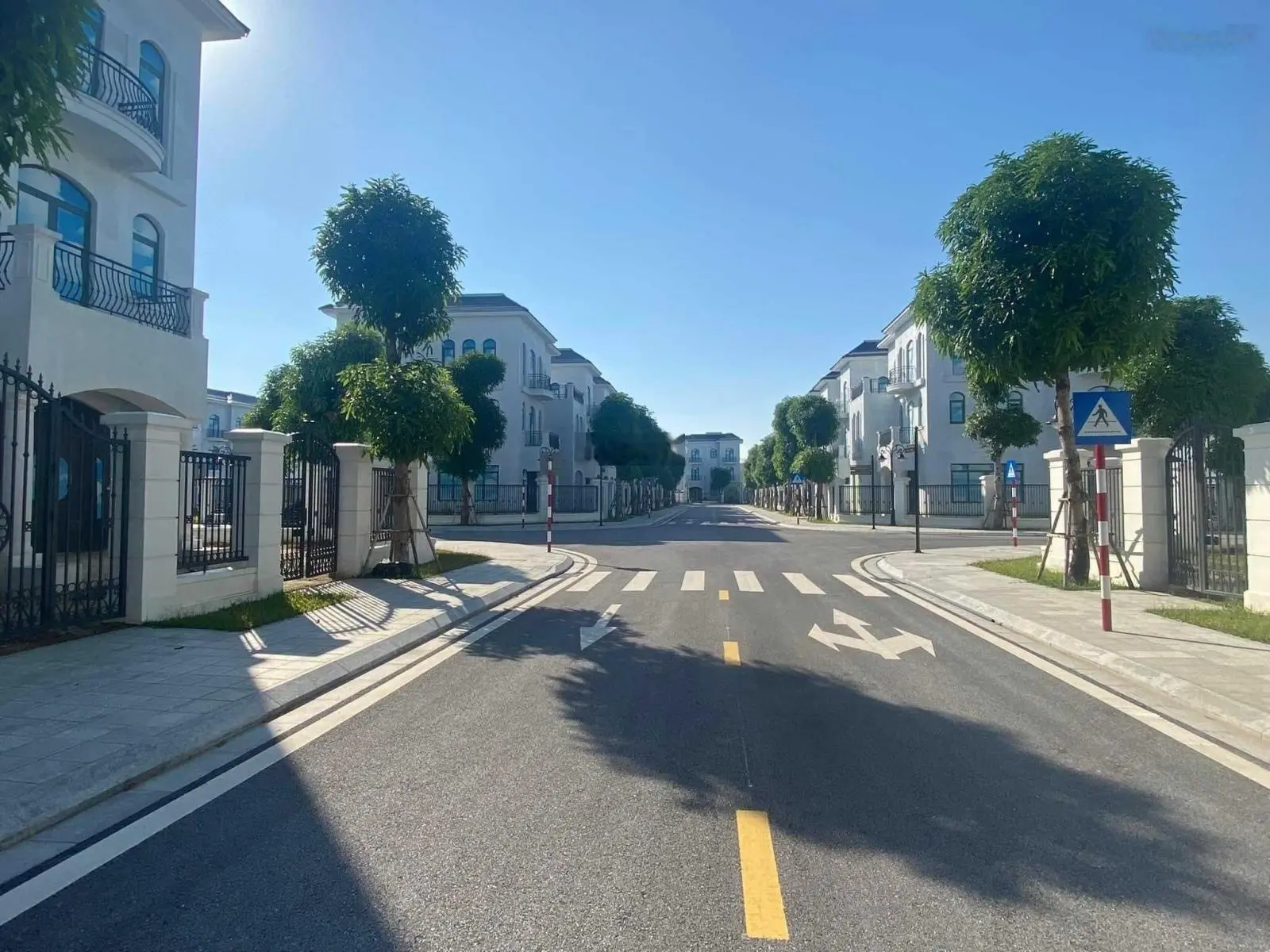 Bán căn 122m2 mặt tiền 7m hướng Nam duy nhất dự án Vinhomes Star City Thanh Hóa giá 9.1 tỷ.